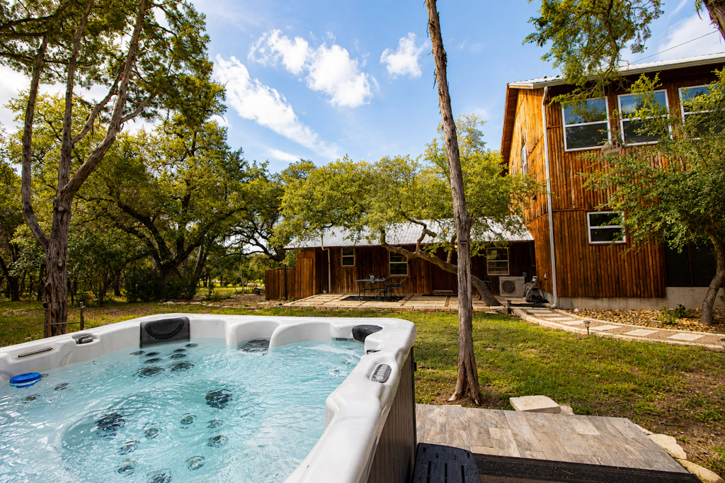 Frontier Ranch Retreat & Cabin