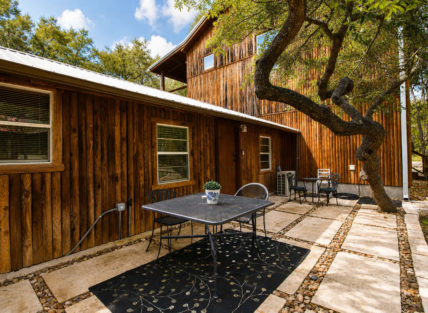 Frontier Ranch Retreat & Cabin