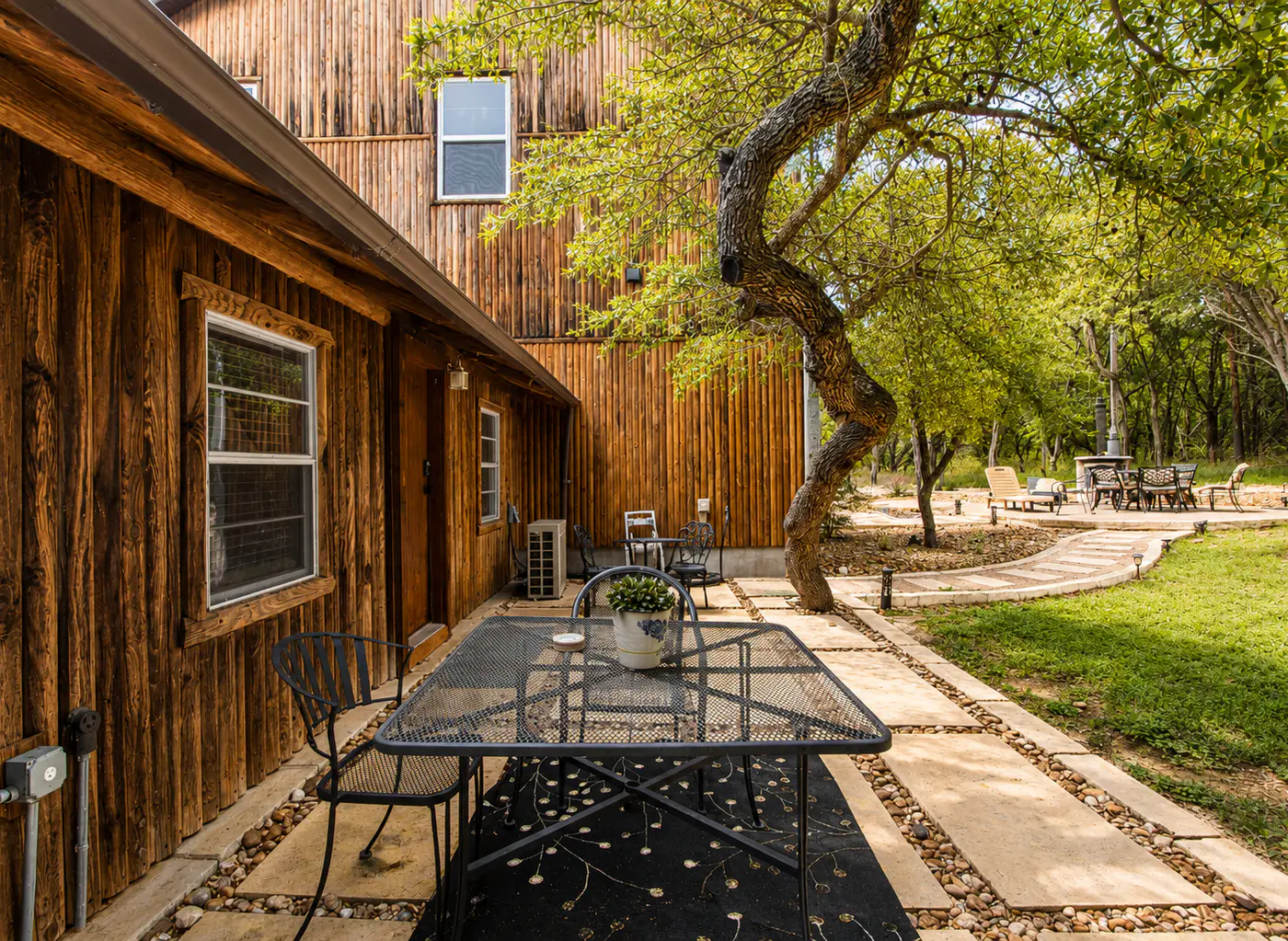Frontier Ranch Retreat & Cabin