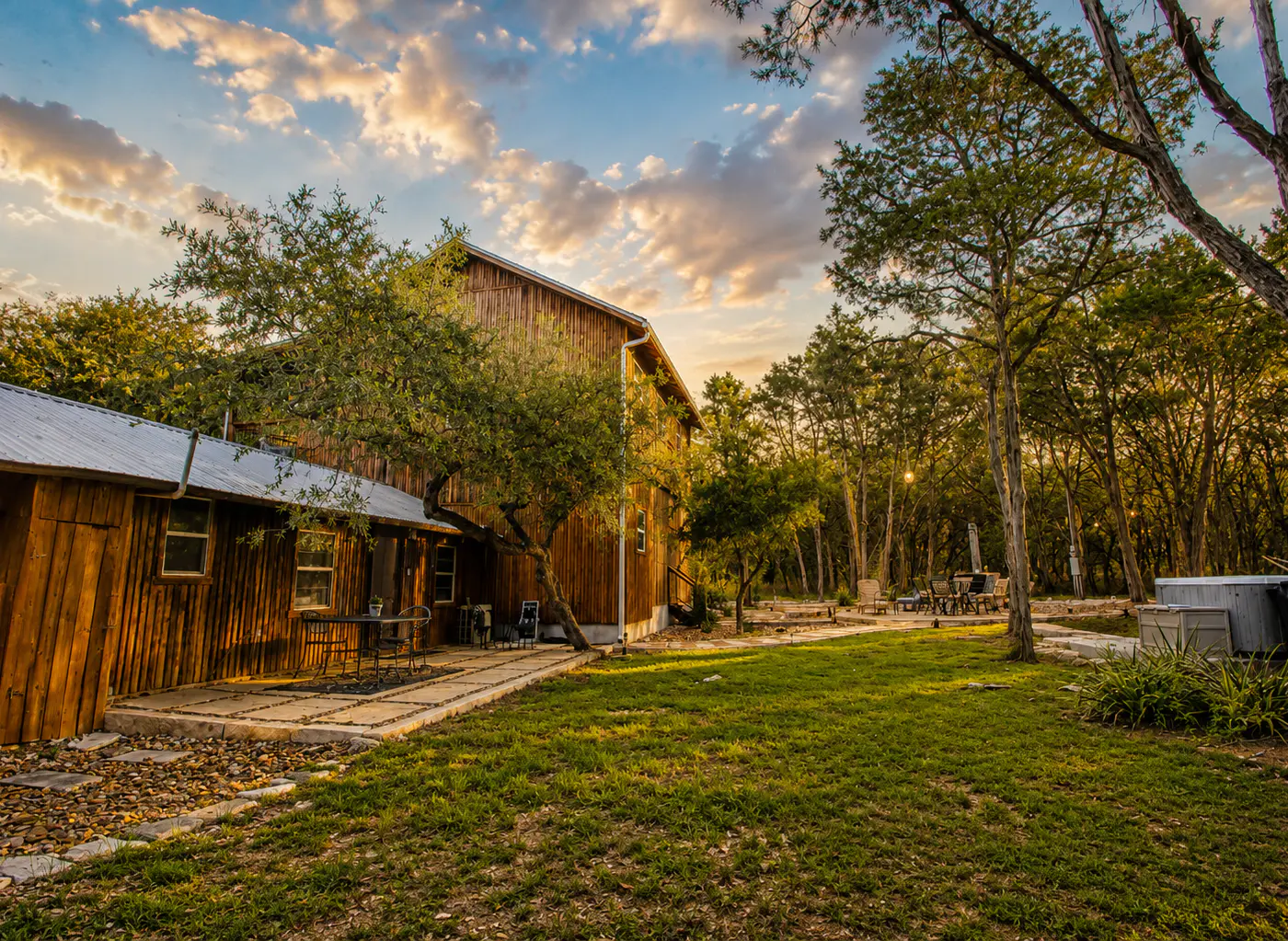 Frontier Ranch Retreat & Cabin