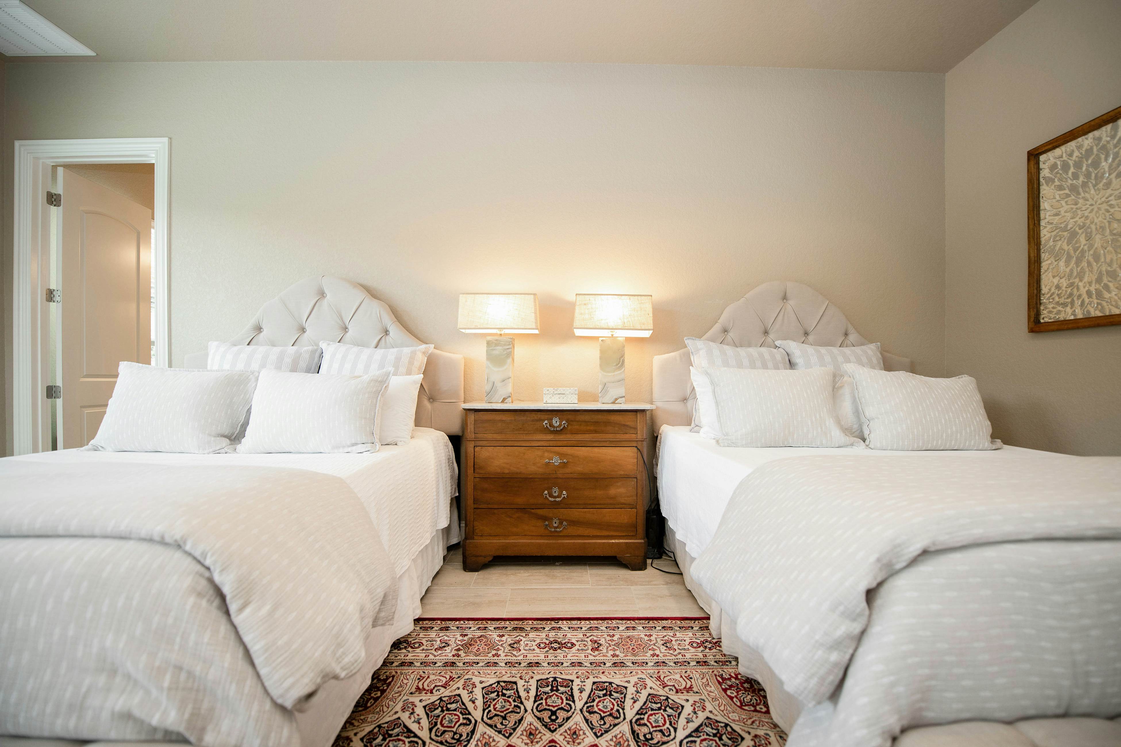 Century Oak House - Main