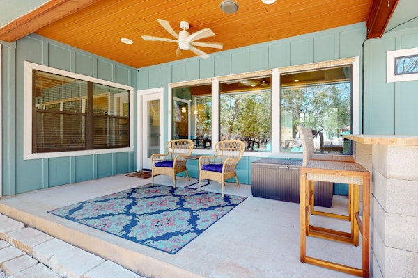 Tanglewood Retreat | Updated house in Spring Branch with a large yard