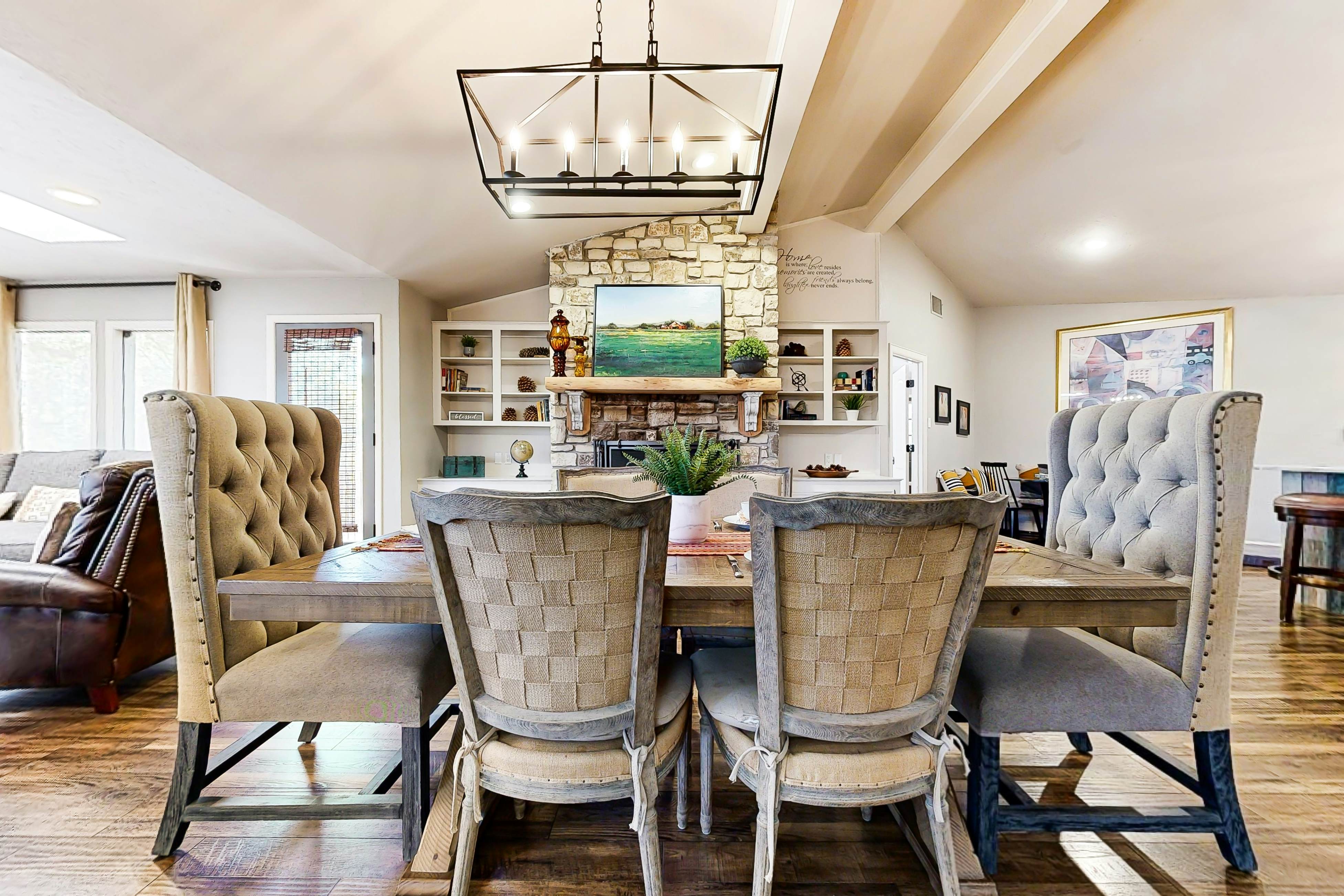 Meadow Creek House and Cottage