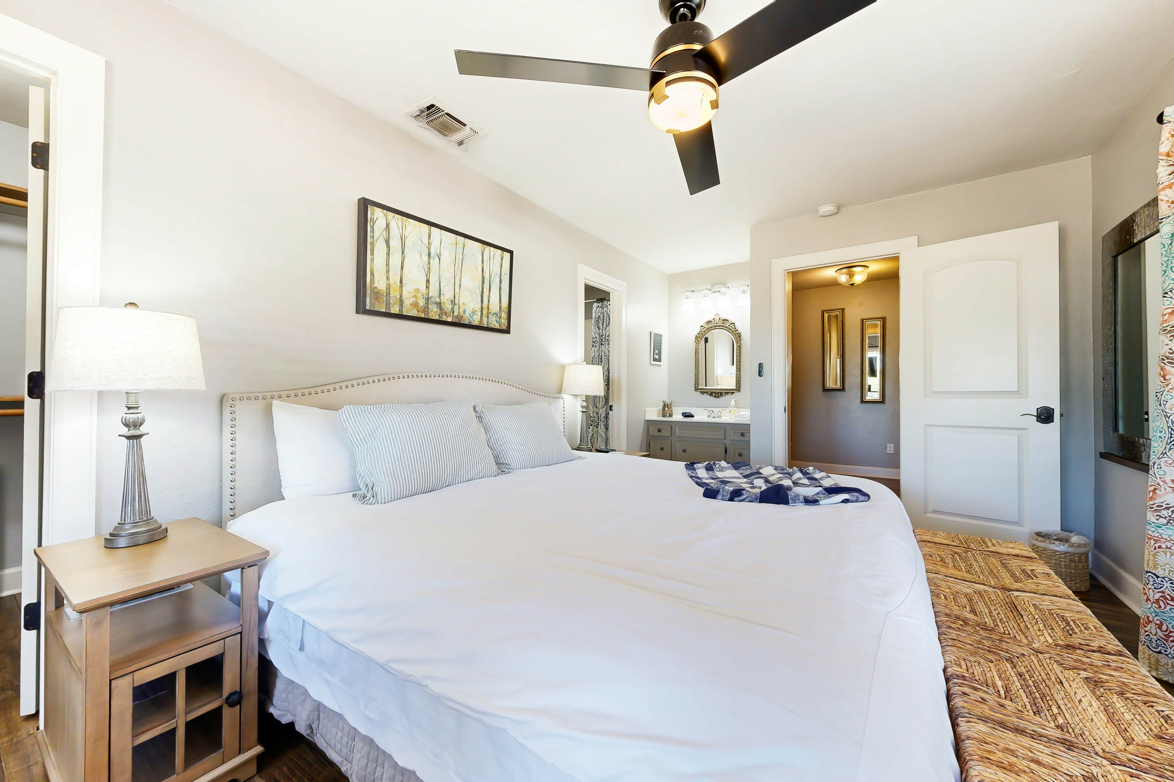 Meadow Creek House and Cottage