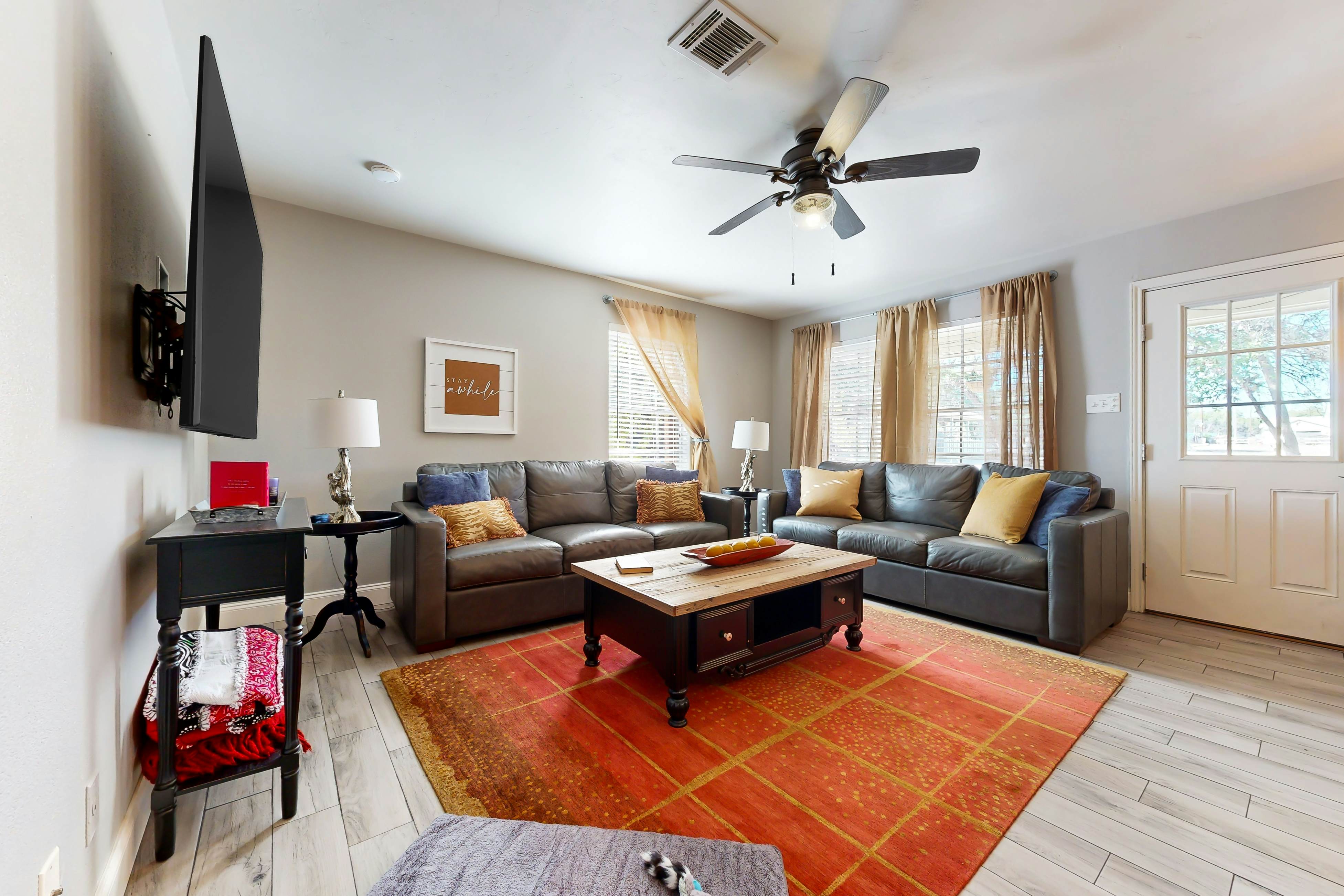 Meadow Creek House and Cottage