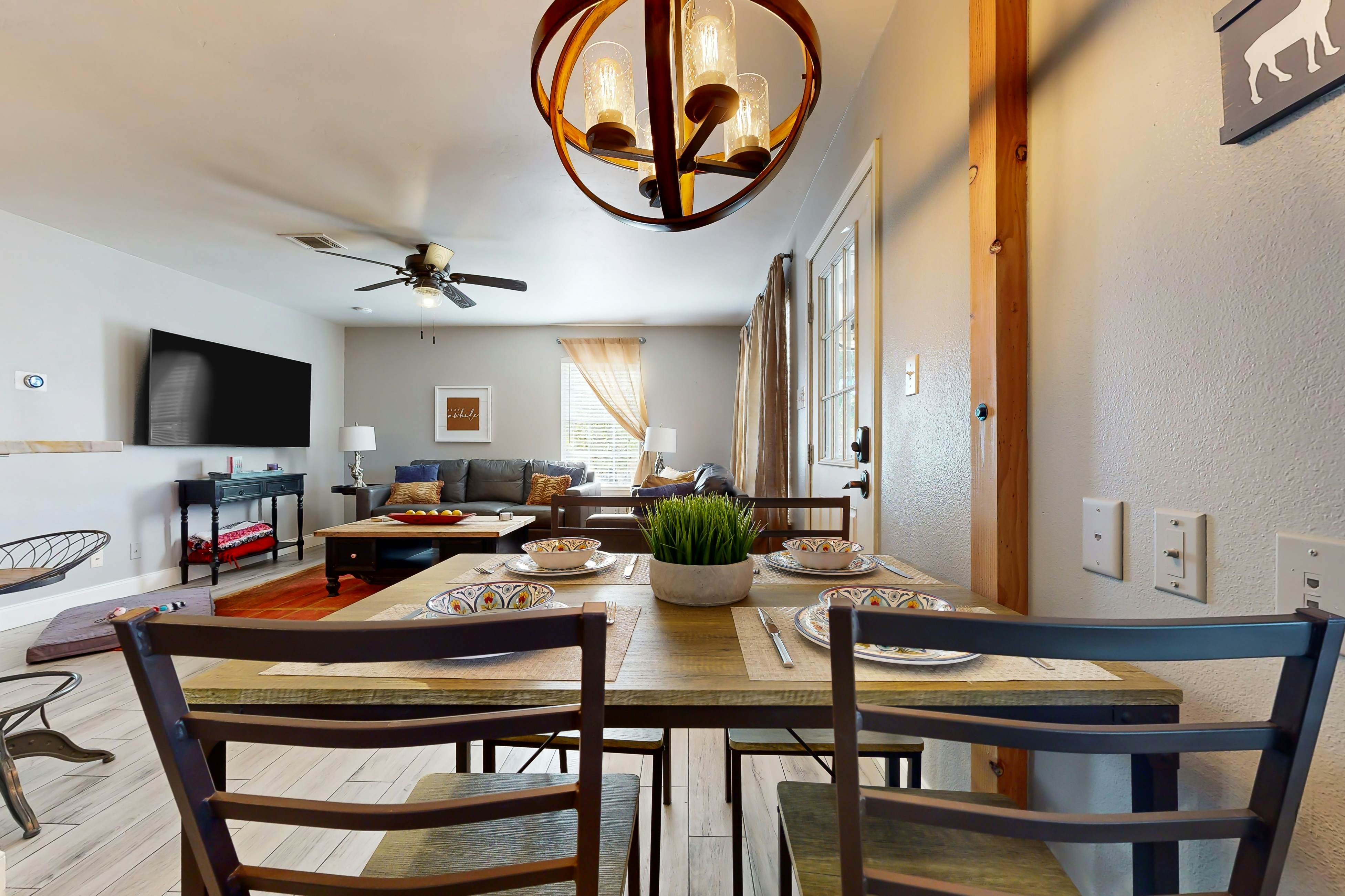 Meadow Creek House and Cottage