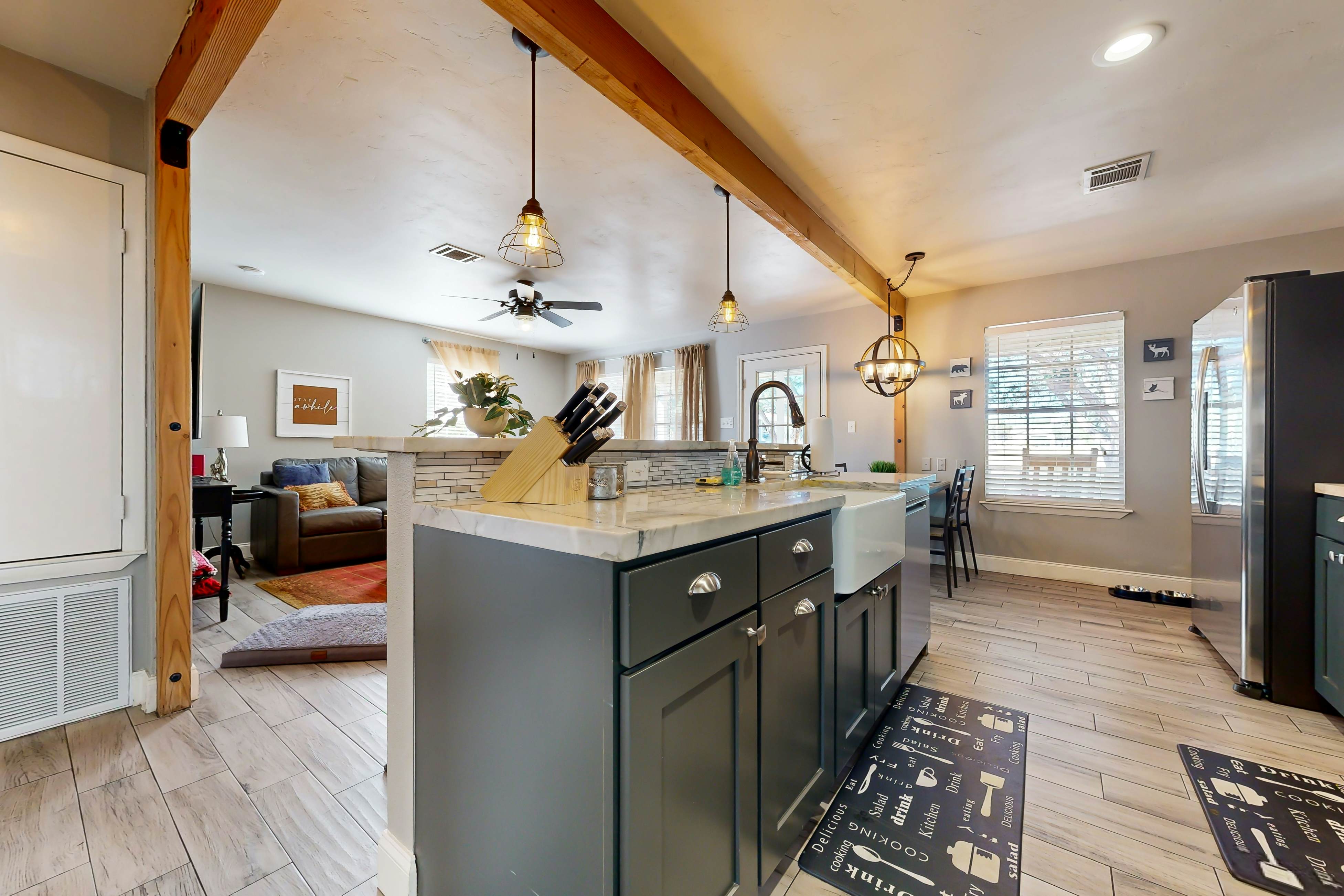 Meadow Creek House and Cottage