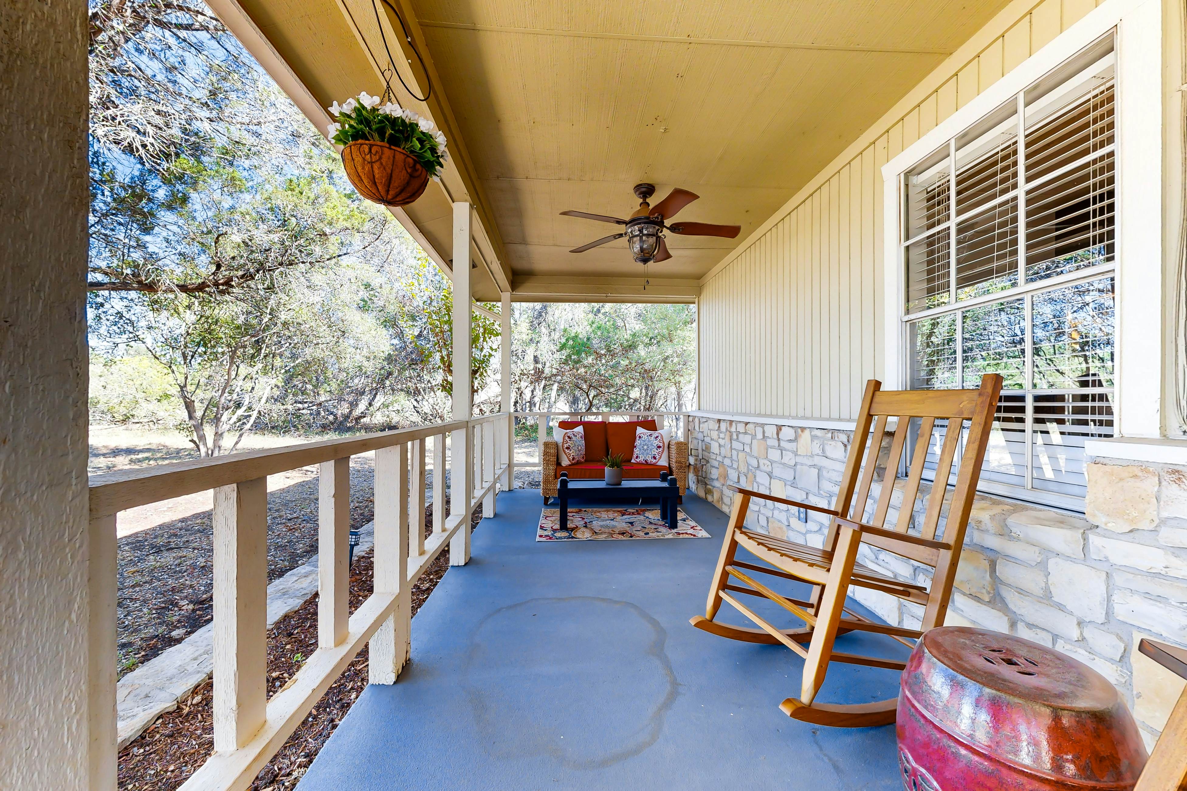 Meadow Creek House and Cottage
