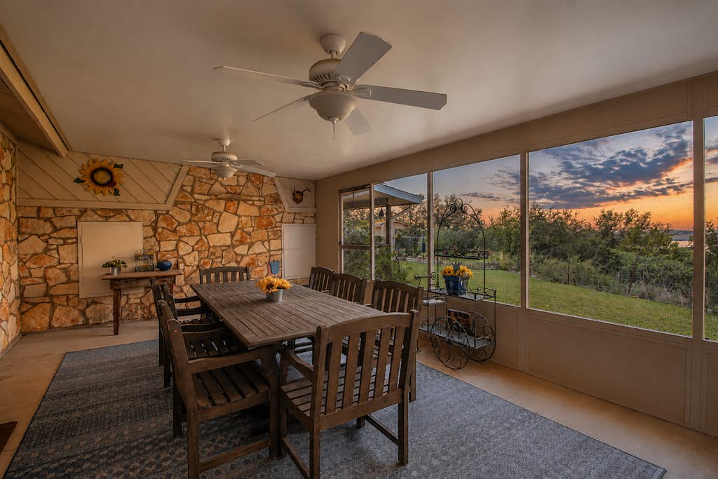 Cozy 3BR in Canyon Lake | Grill | Private Backyard