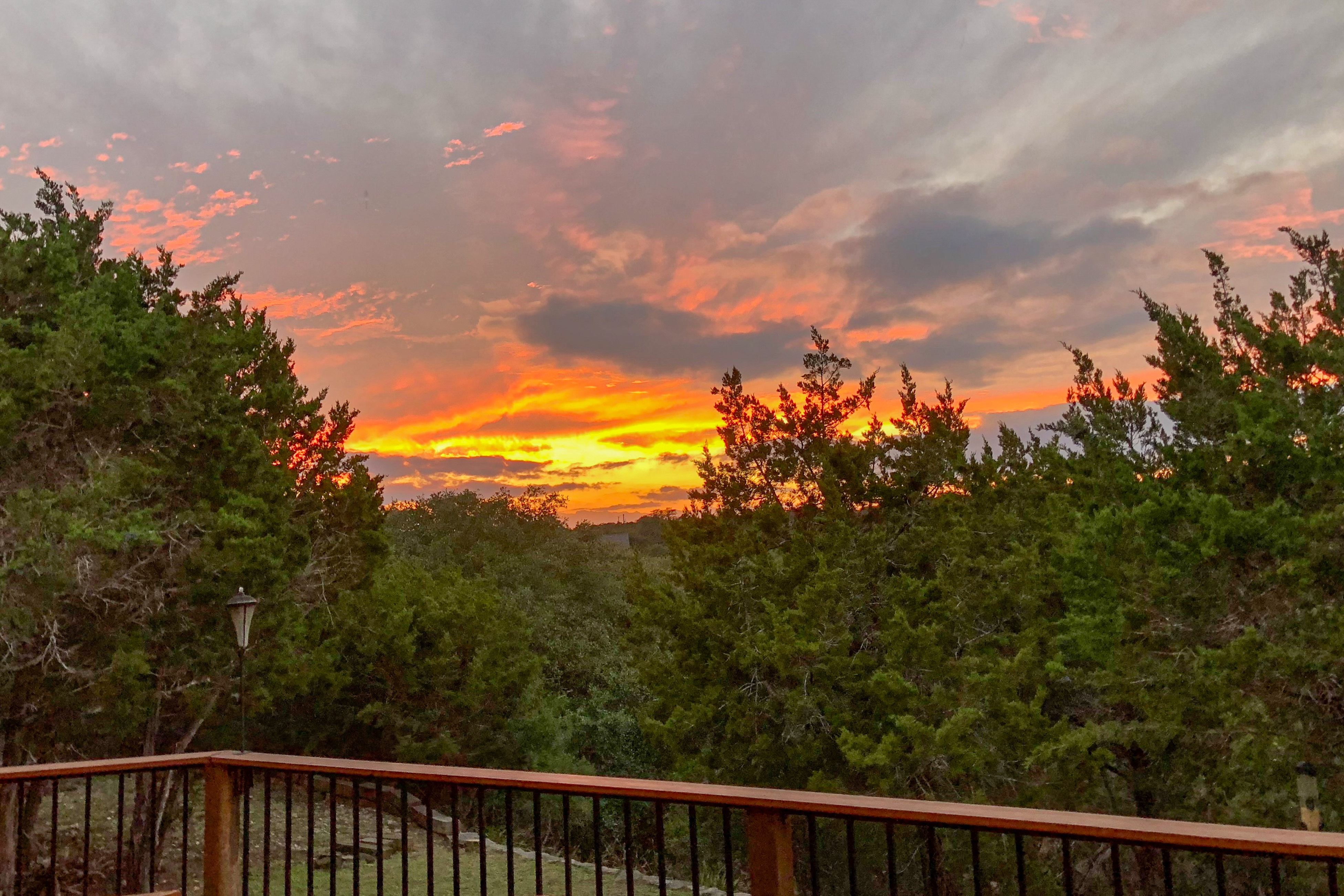 Stargazers' dream home on 1.5 acres w/ telescope-near wineries-Dogs ok