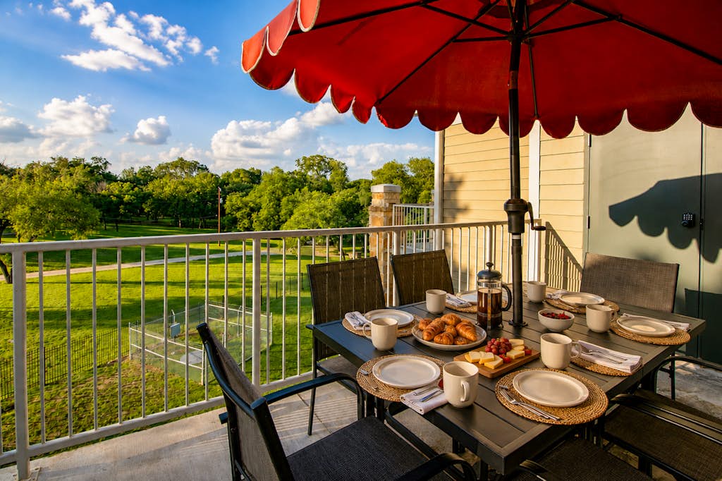 2-story Penthouse Condo | Close 2 Downtown Gruene