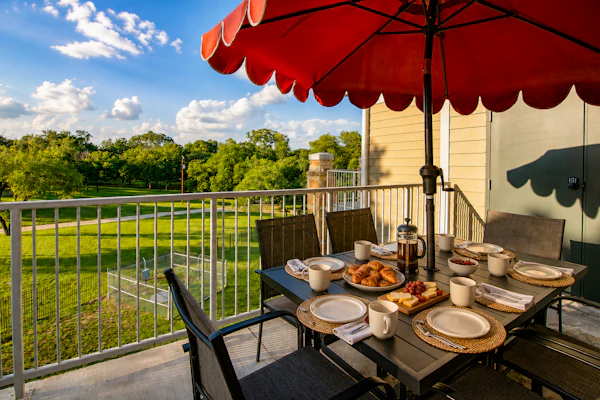 2-story Penthouse Condo | Close 2 Downtown Gruene