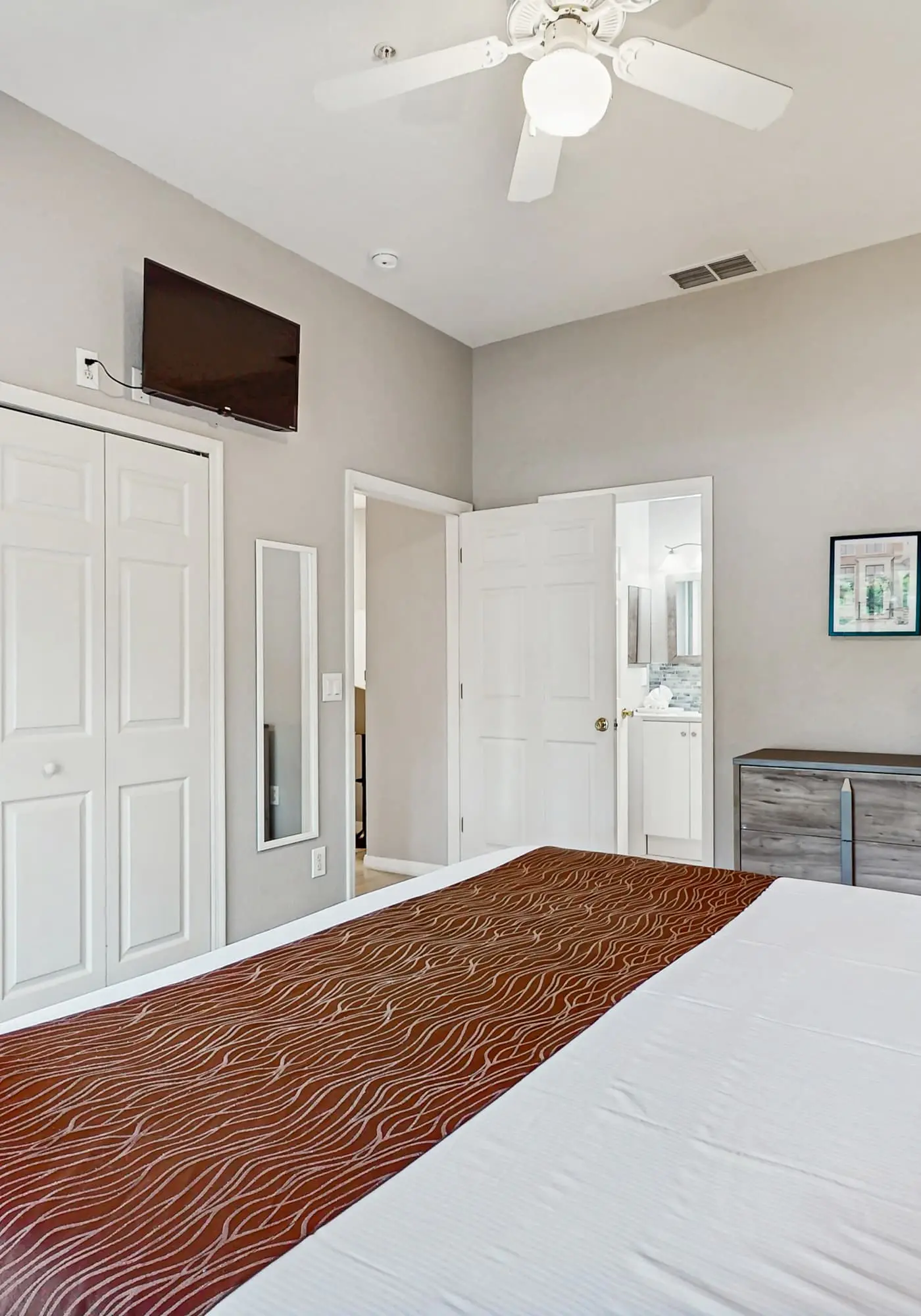 Exclusive 3BR villa: pools, near Disney magic