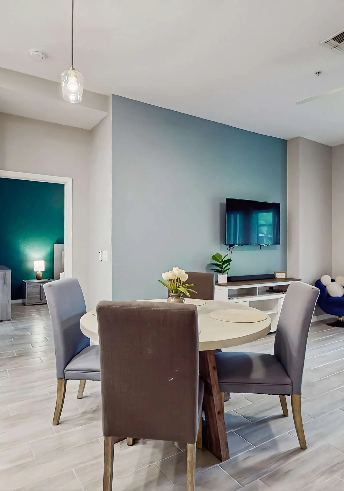 Exclusive 3BR villa: pools, near Disney magic