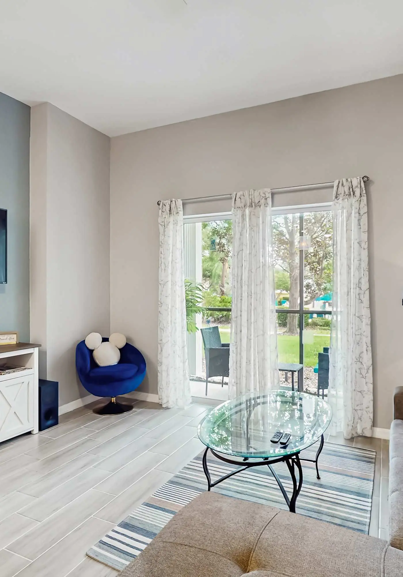 Exclusive 3BR villa: pools, near Disney magic