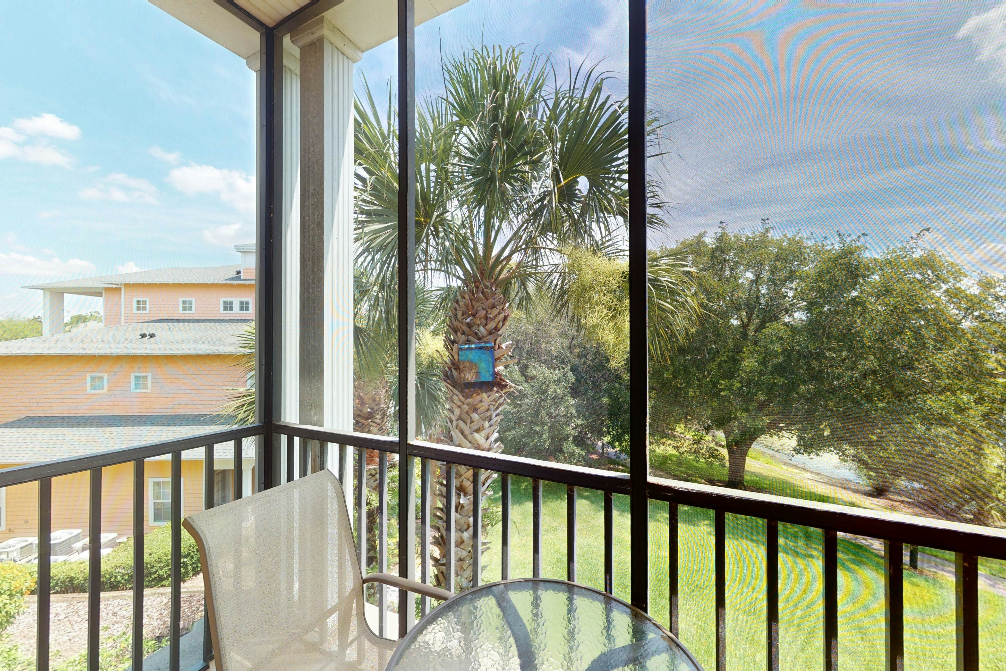 2nd-floor condo with balcony, sauna, basketball court, on-site restaurant & pool