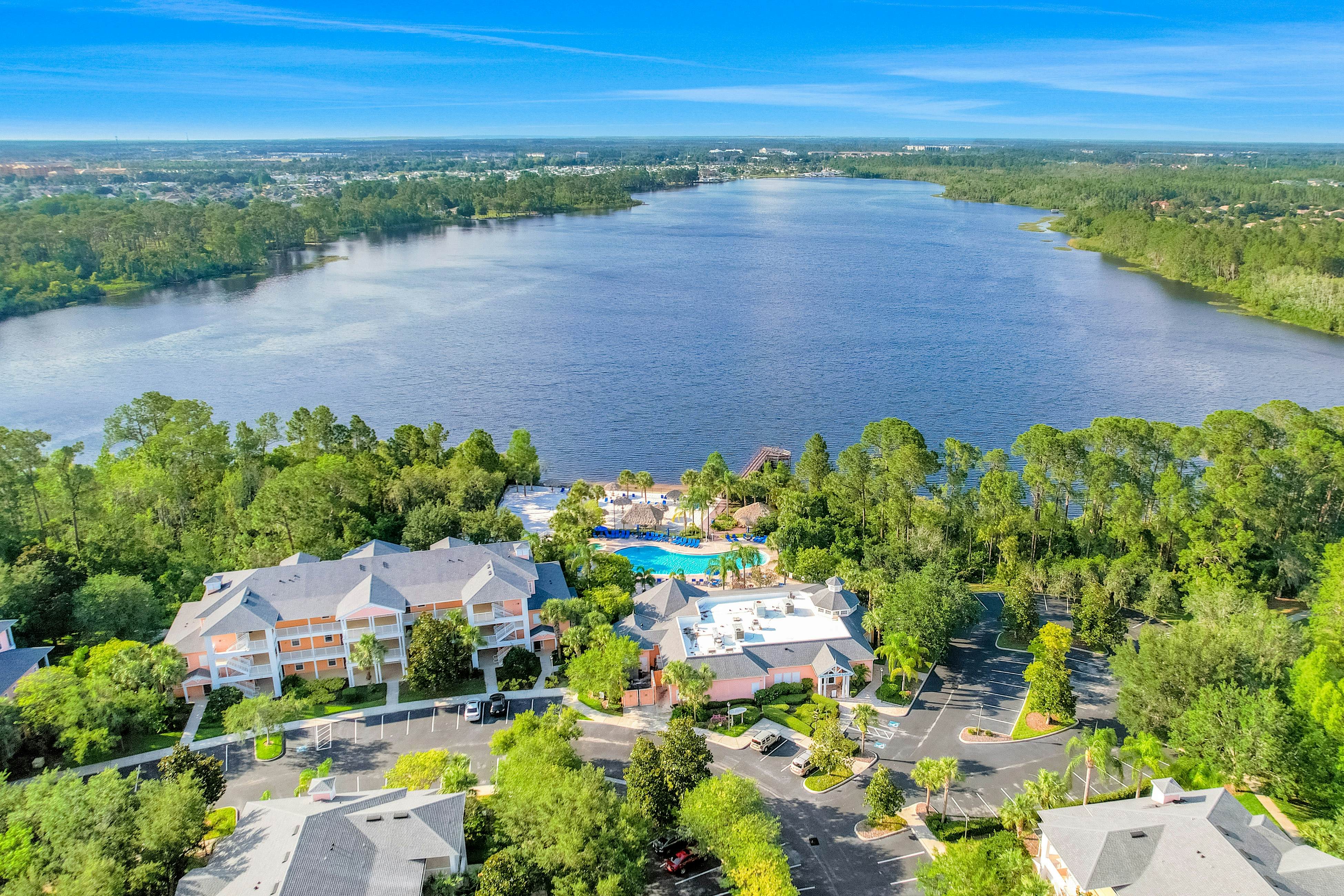 2nd-floor condo with balcony, sauna, basketball court, on-site restaurant & pool