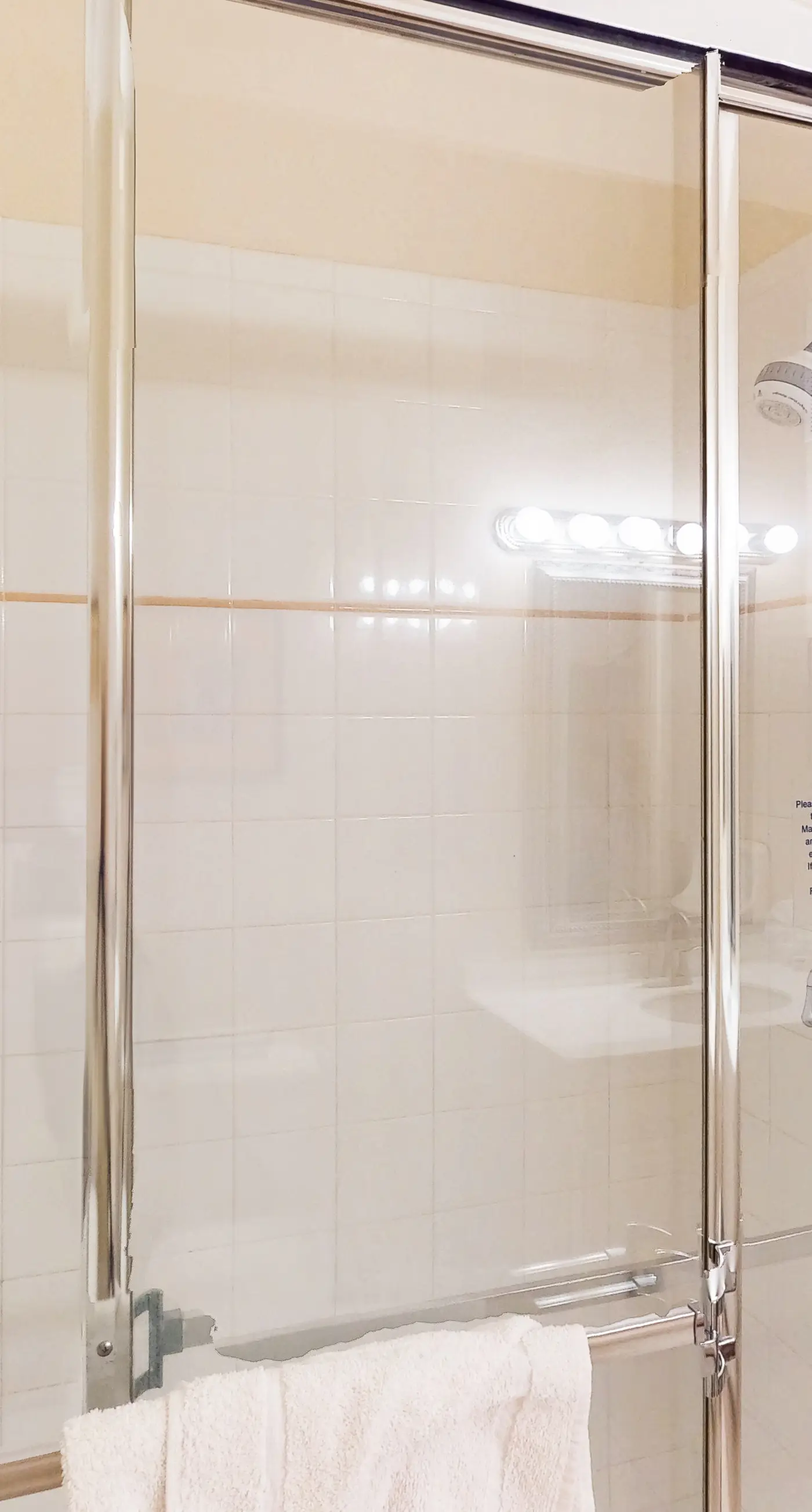 3rd floor condo w/ sauna, restaurant, gym, tennis court, shared pools