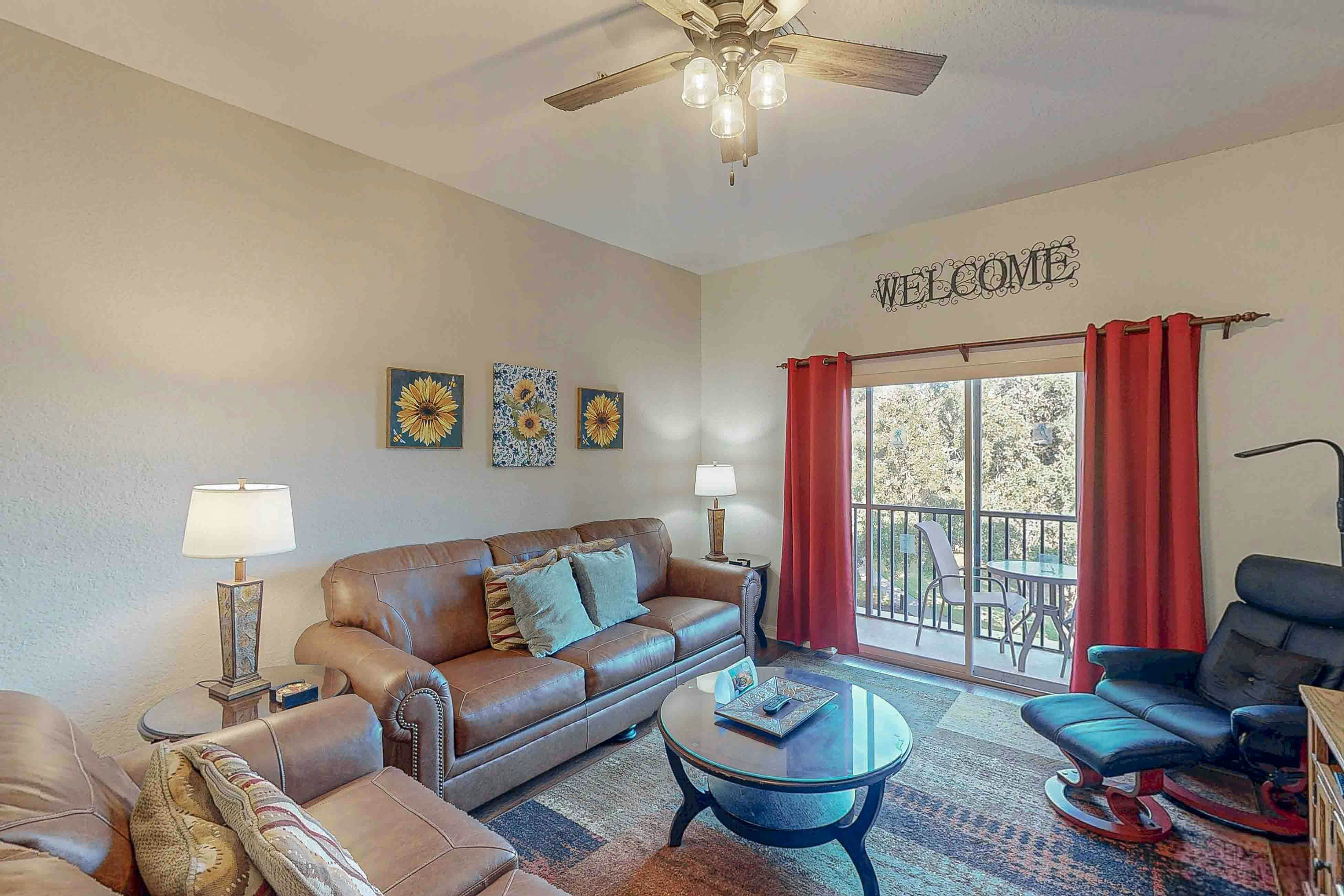 2nd floor condo w/ balcony, restaurant, sauna, basketball court, shared pools