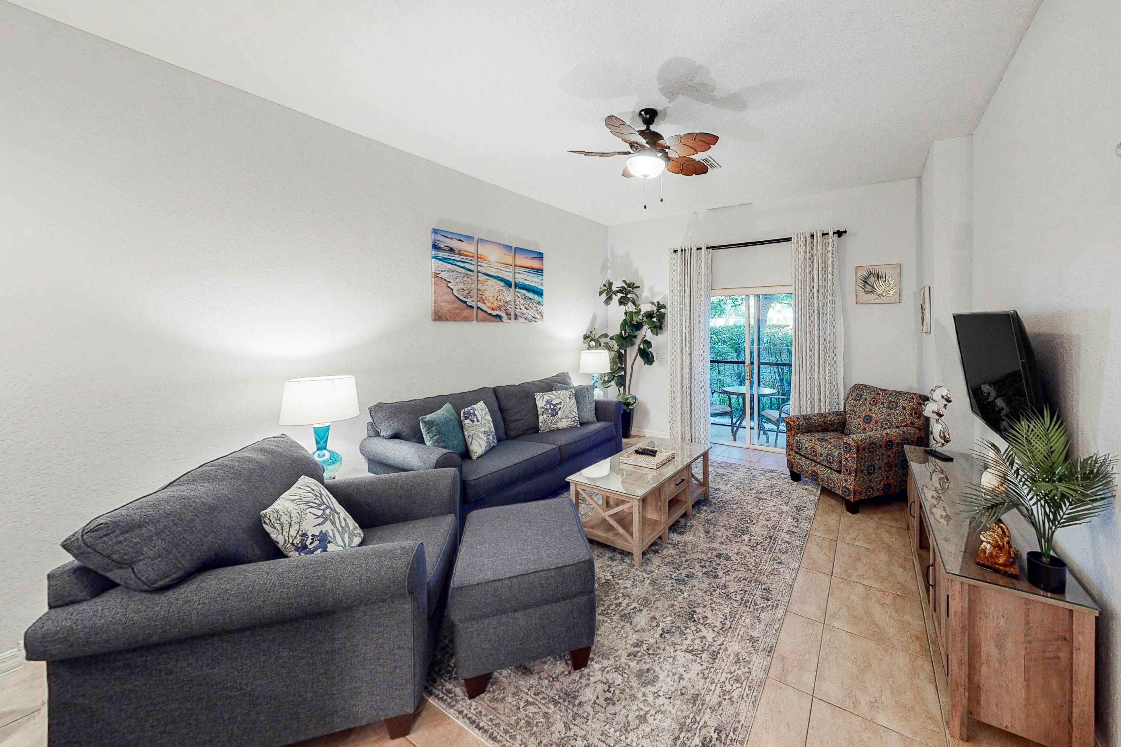 1st floor condo w/ tennis court, near theme parks, sauna, basketball court