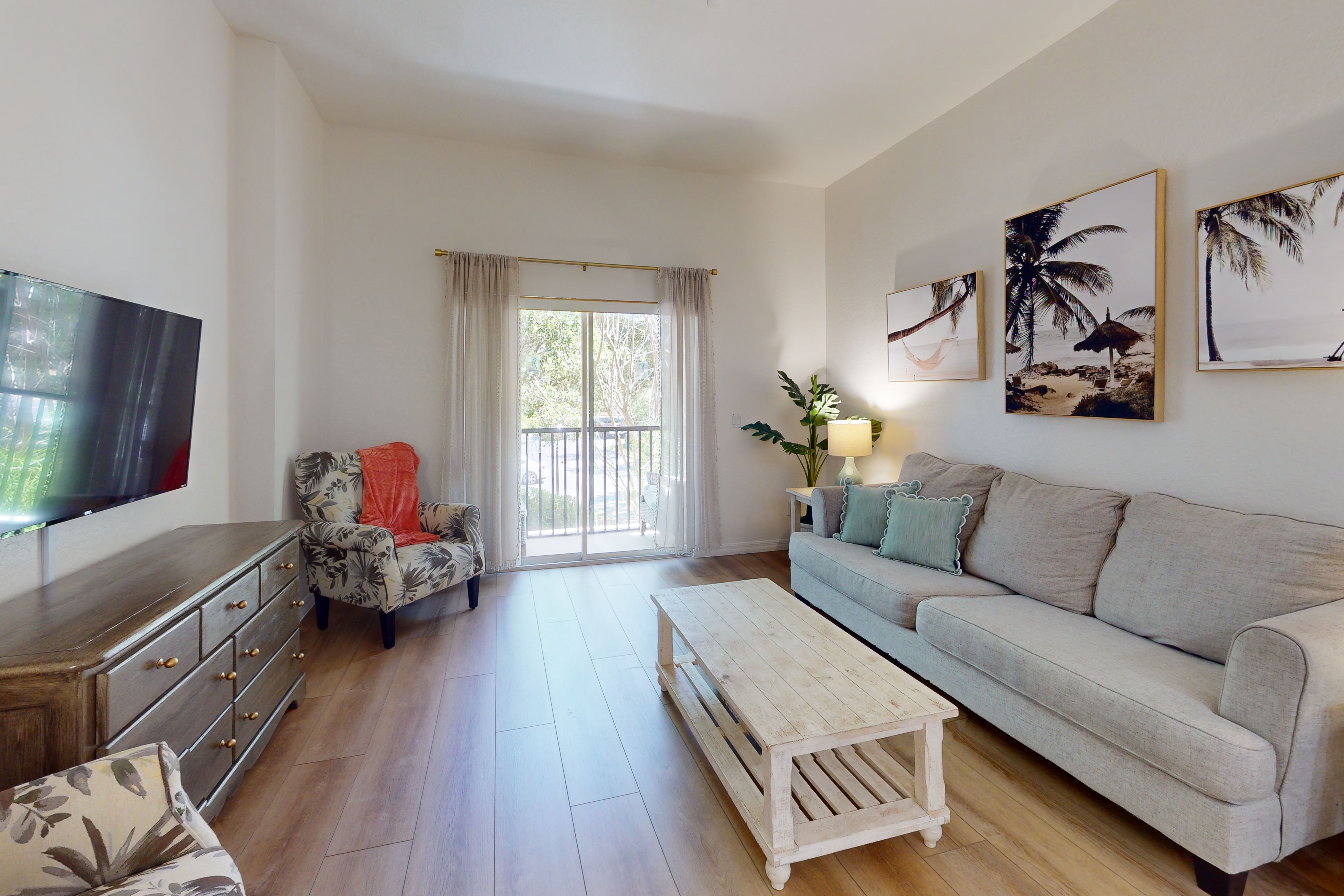 Spacious Family Retreat Near Theme Parks w/ WiFi & Resort-Style Pools & Hot tubs