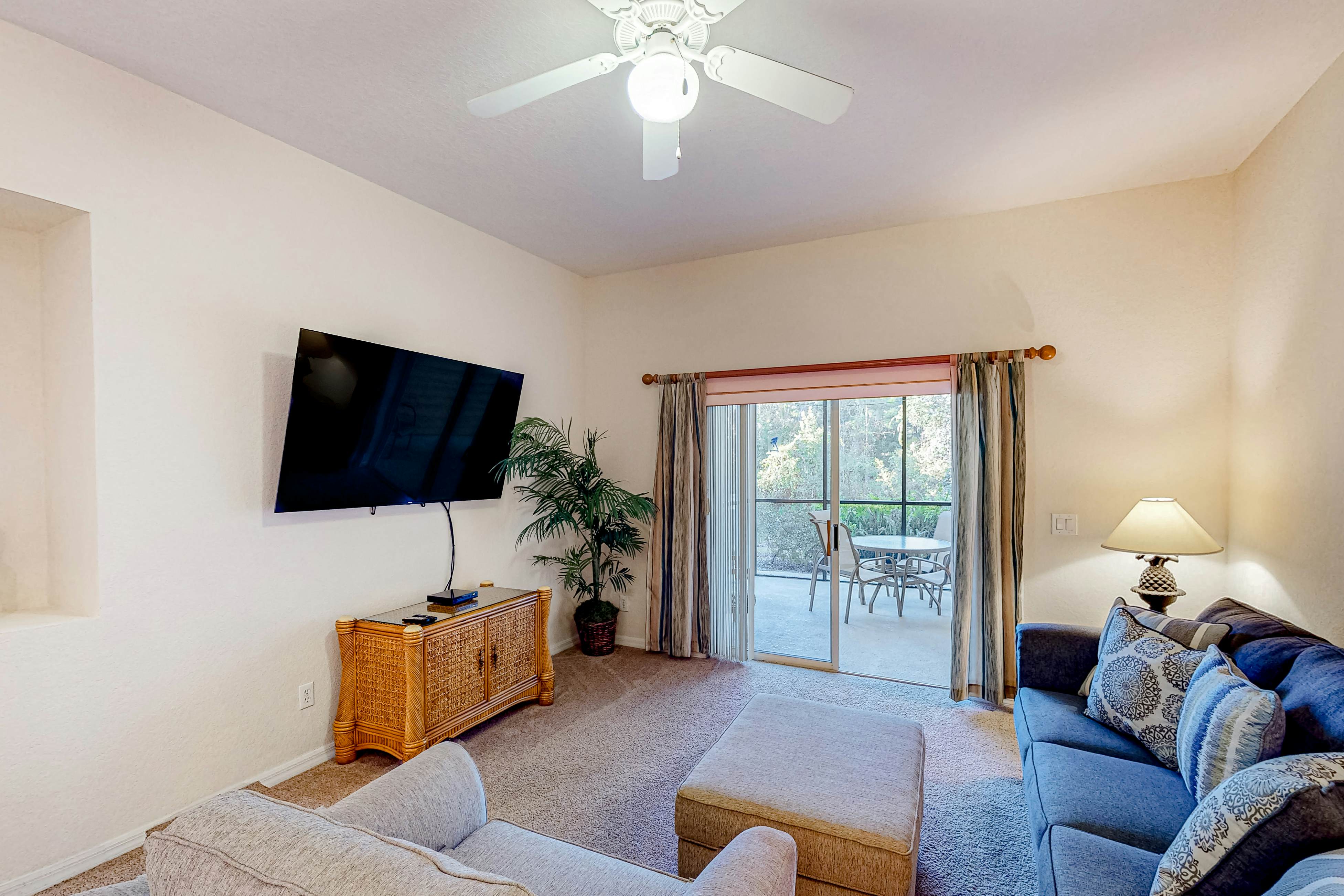 First-floor condo with restaurant, gym, basketball court, & sauna