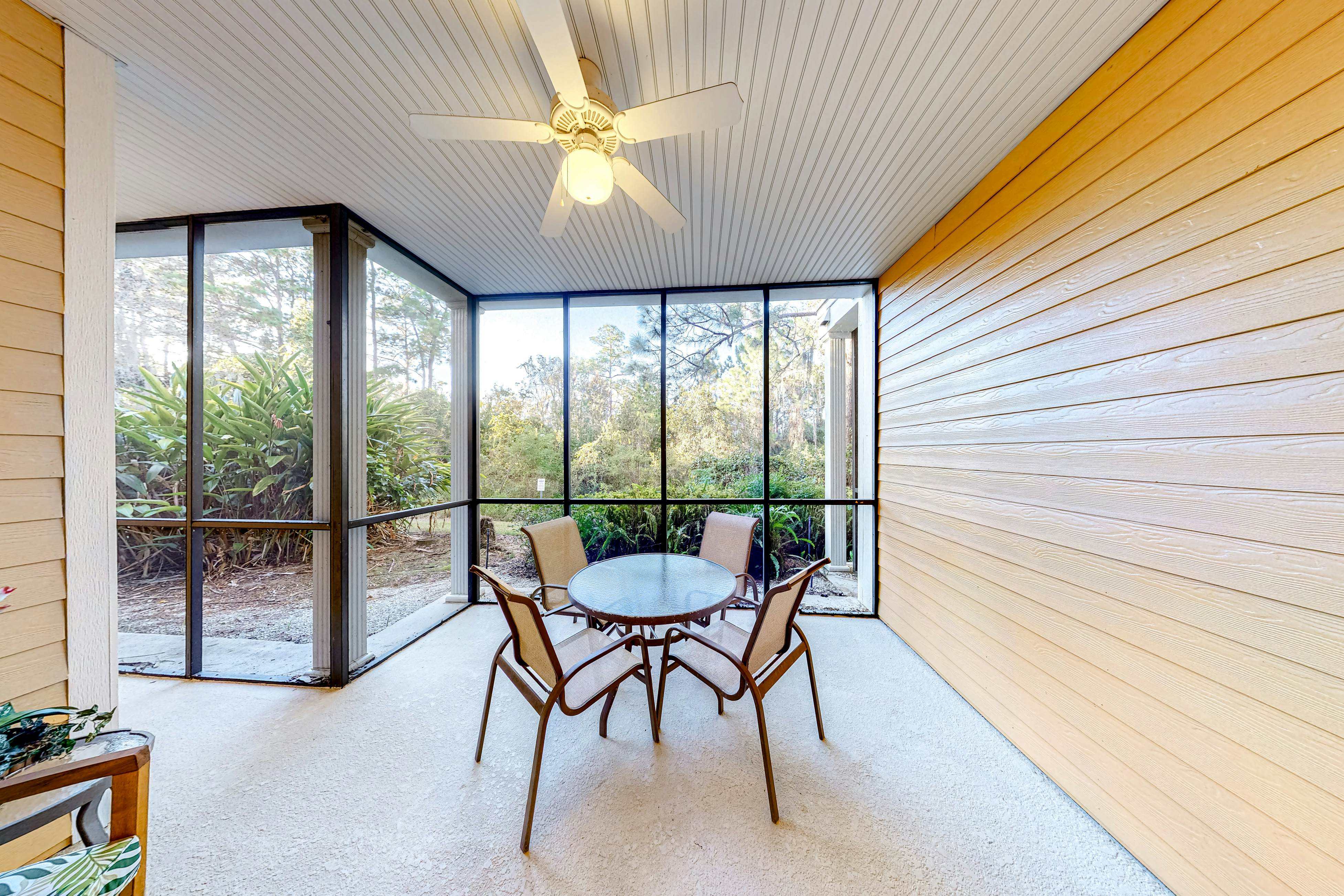 First-floor condo with restaurant, gym, basketball court, & sauna