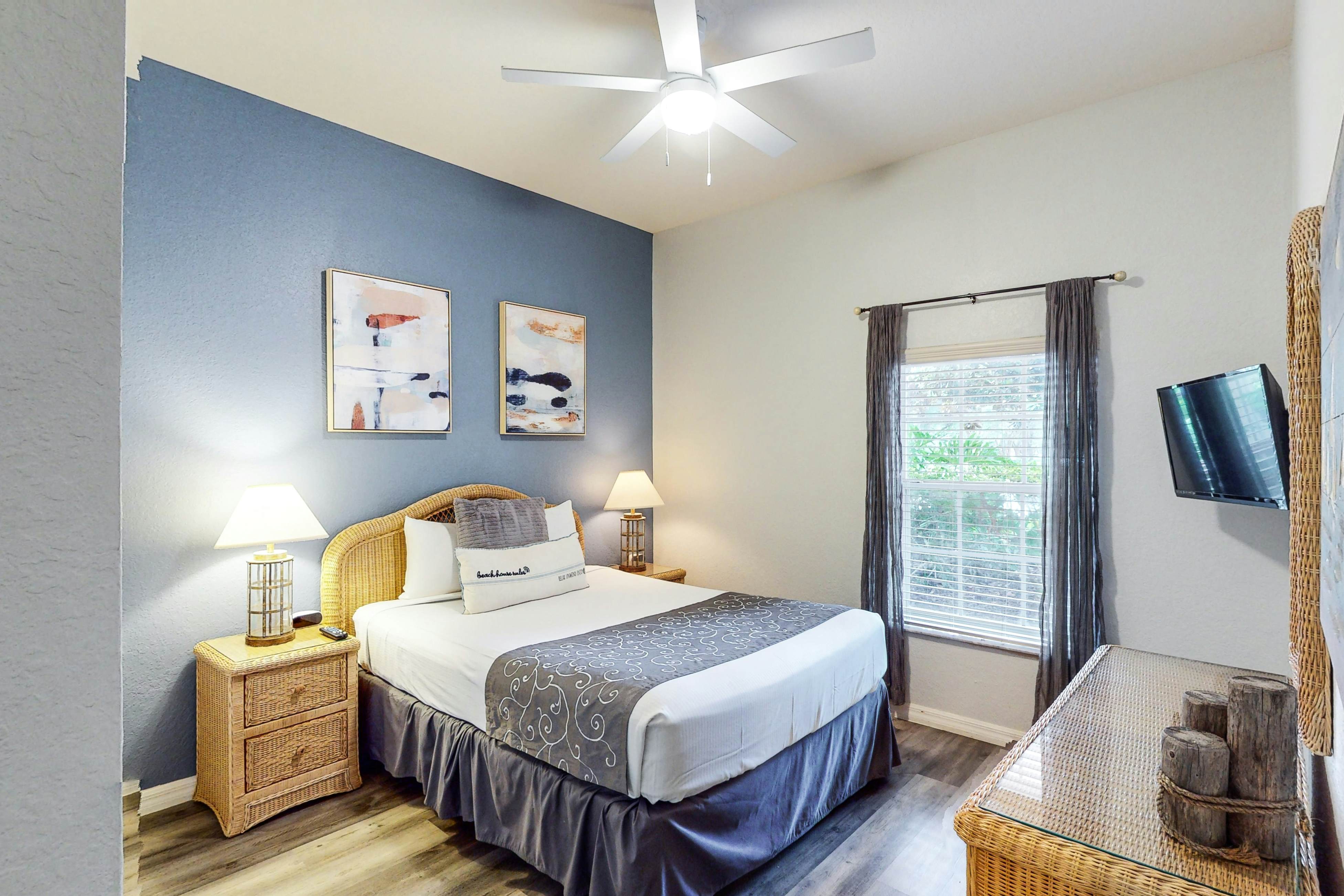 First floor lake view condo w/ pool & hot tub access, private W/D, & central AC