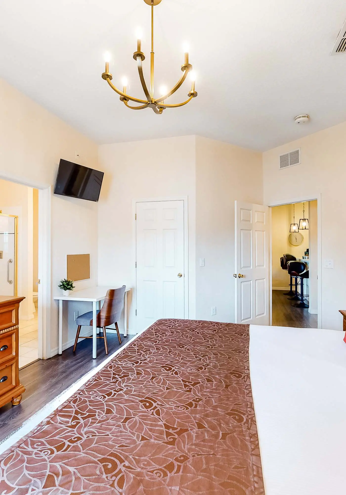 First floor lake view condo w/ pool & hot tub access, private W/D, & central AC