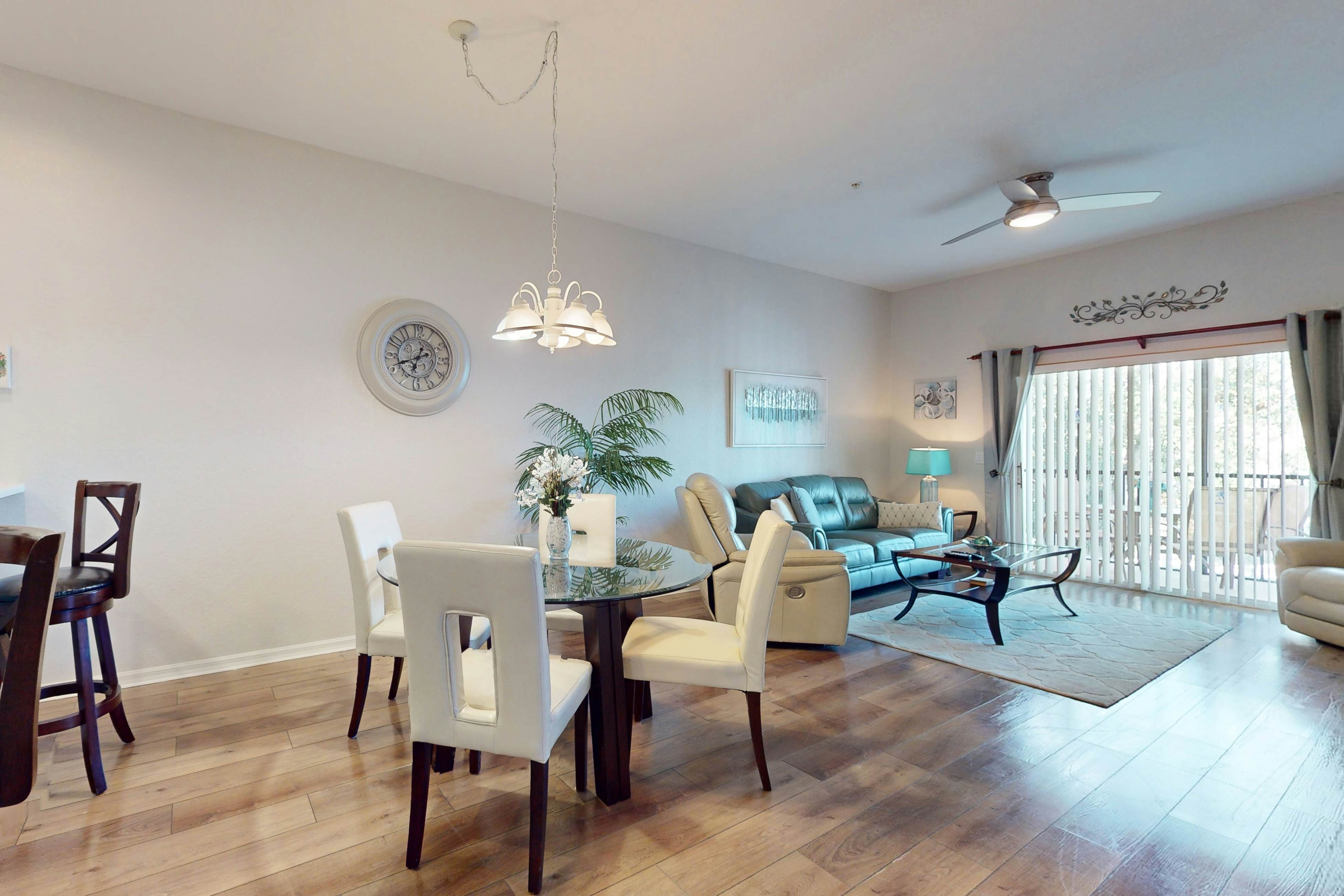 2nd-floor condo with premium location in fabulous Bahama Bay Resort, gym & sauna