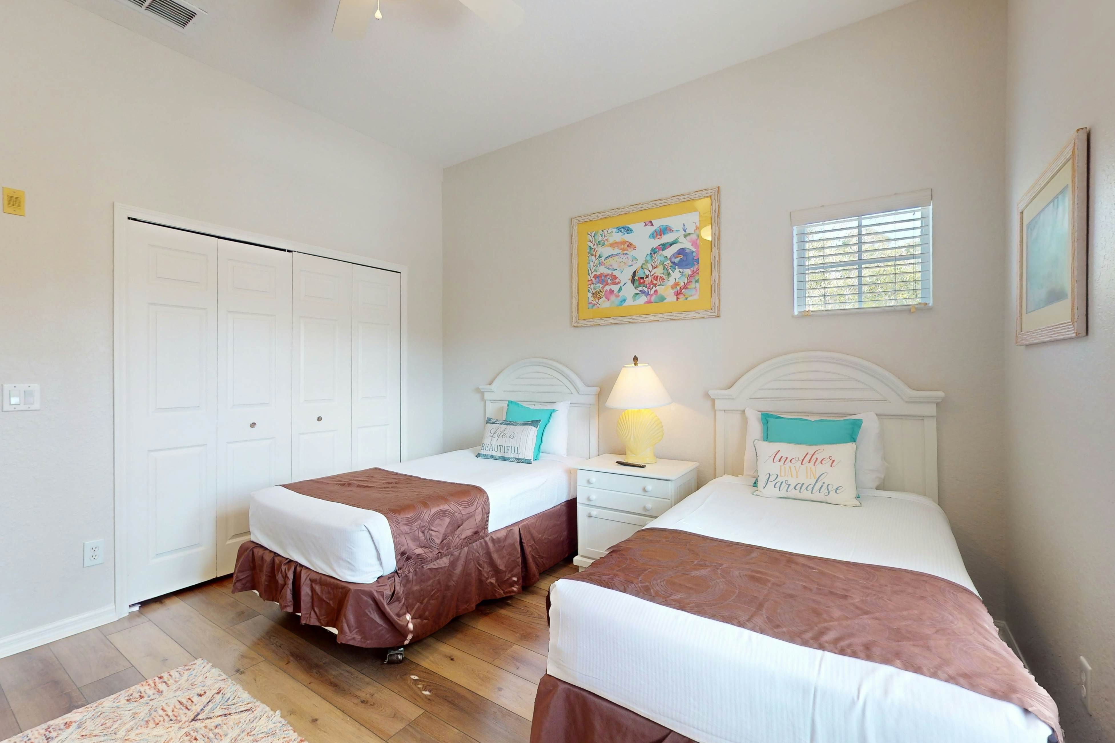 2nd-floor condo with premium location in fabulous Bahama Bay Resort, gym & sauna