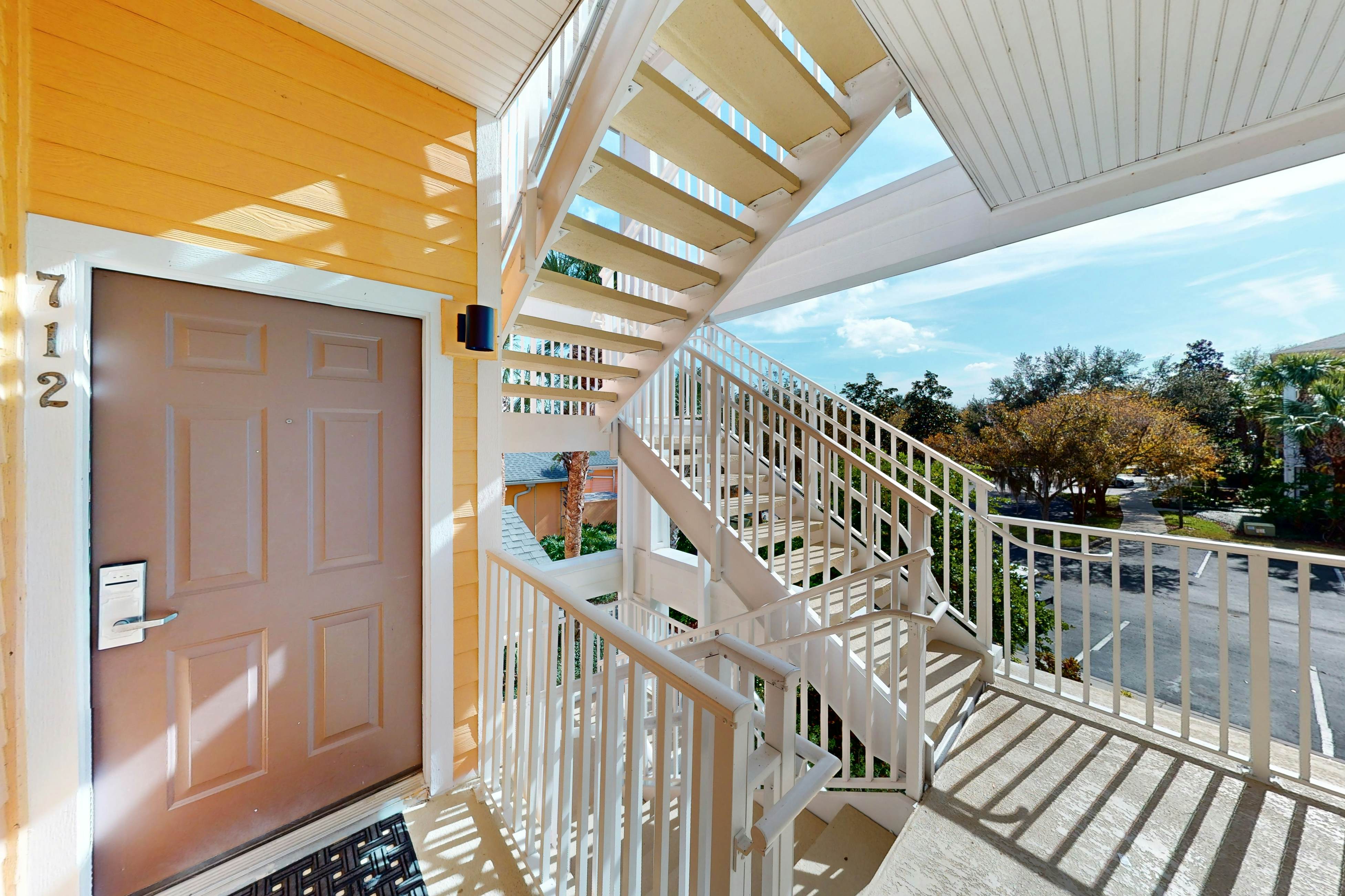 2nd-floor condo with premium location in fabulous Bahama Bay Resort, gym & sauna