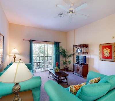 3rd floor condo near theme parks, tennis court, balcony, sauna, shared pools