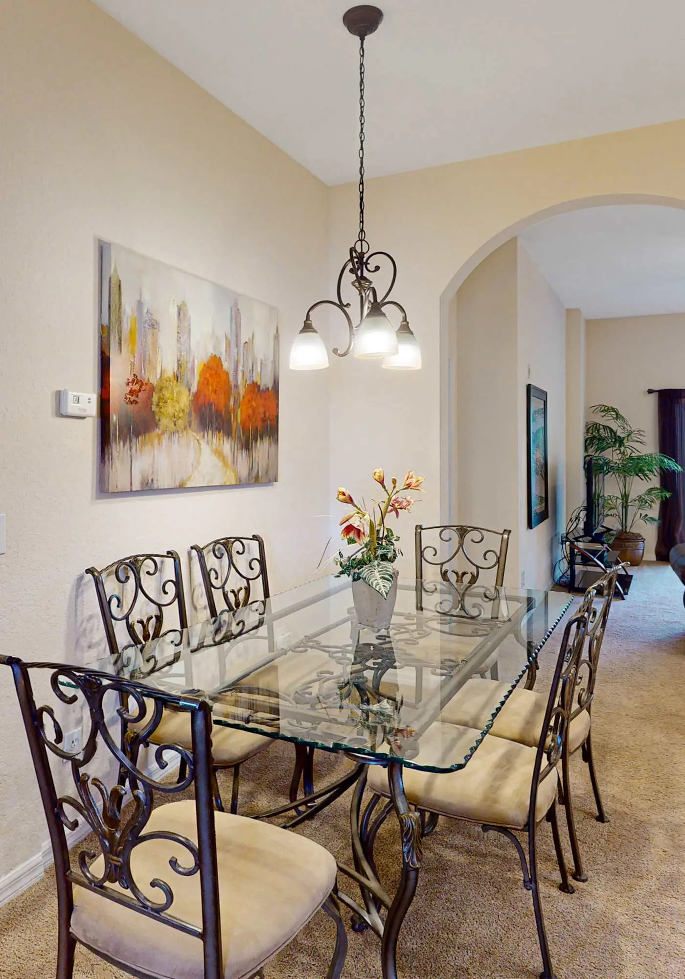 2nd floor condo near theme parks, tennis court, basketball court, balcony