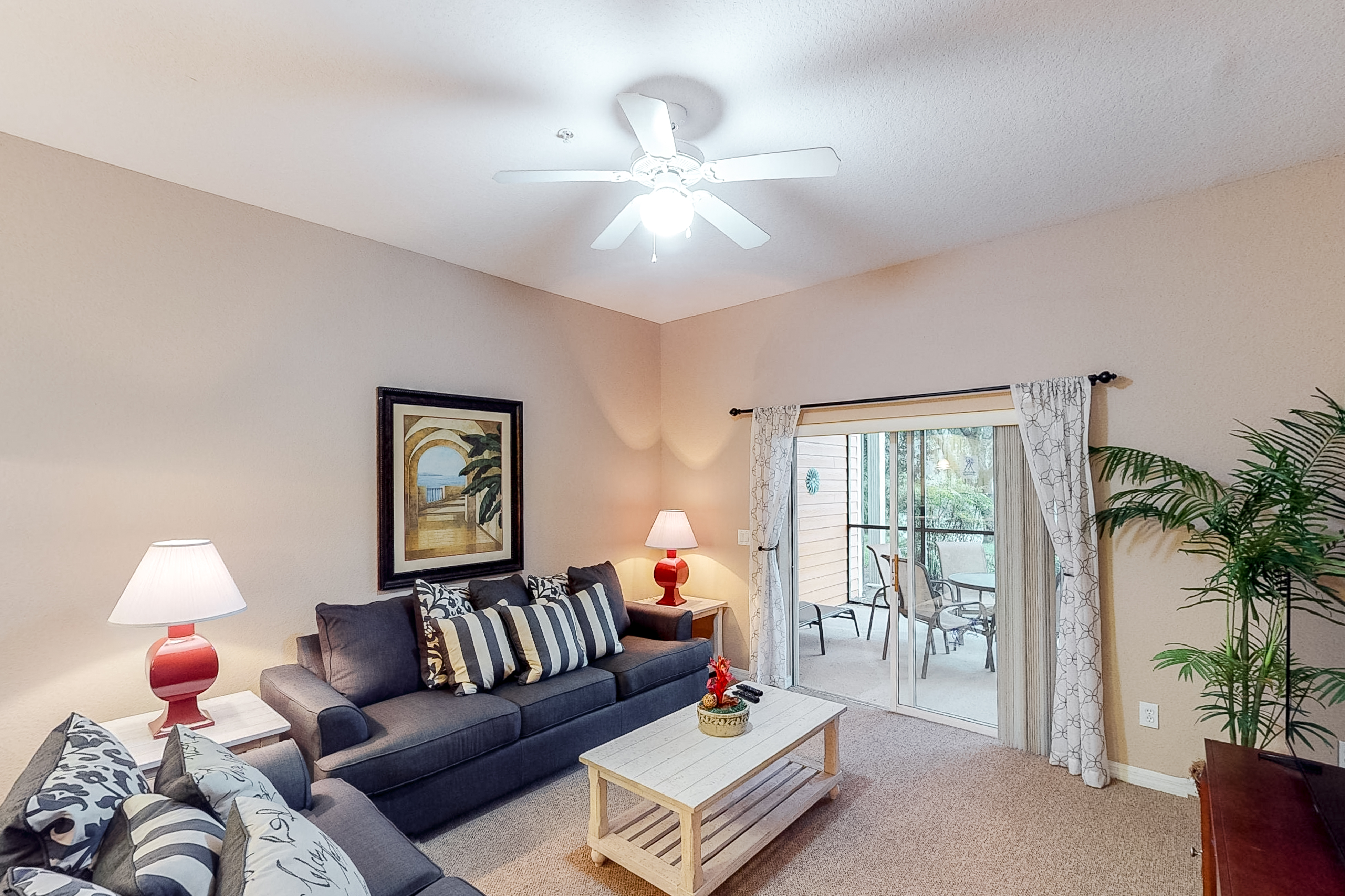 1st floor condo near theme parks, pools, basketball court, restaurant