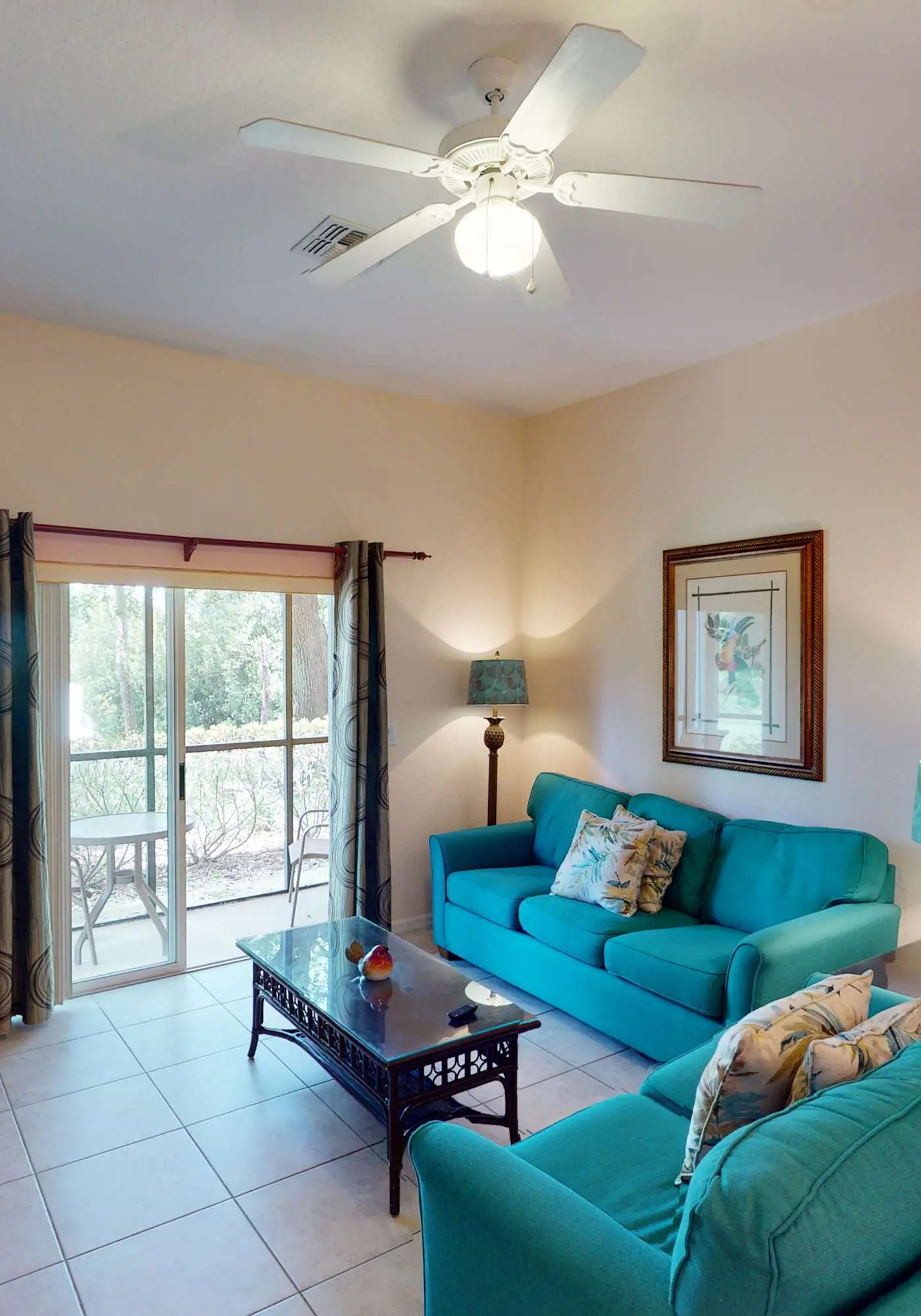 1st floor condo w/ gym, tennis court, sauna, patio, restaurant, near theme parks