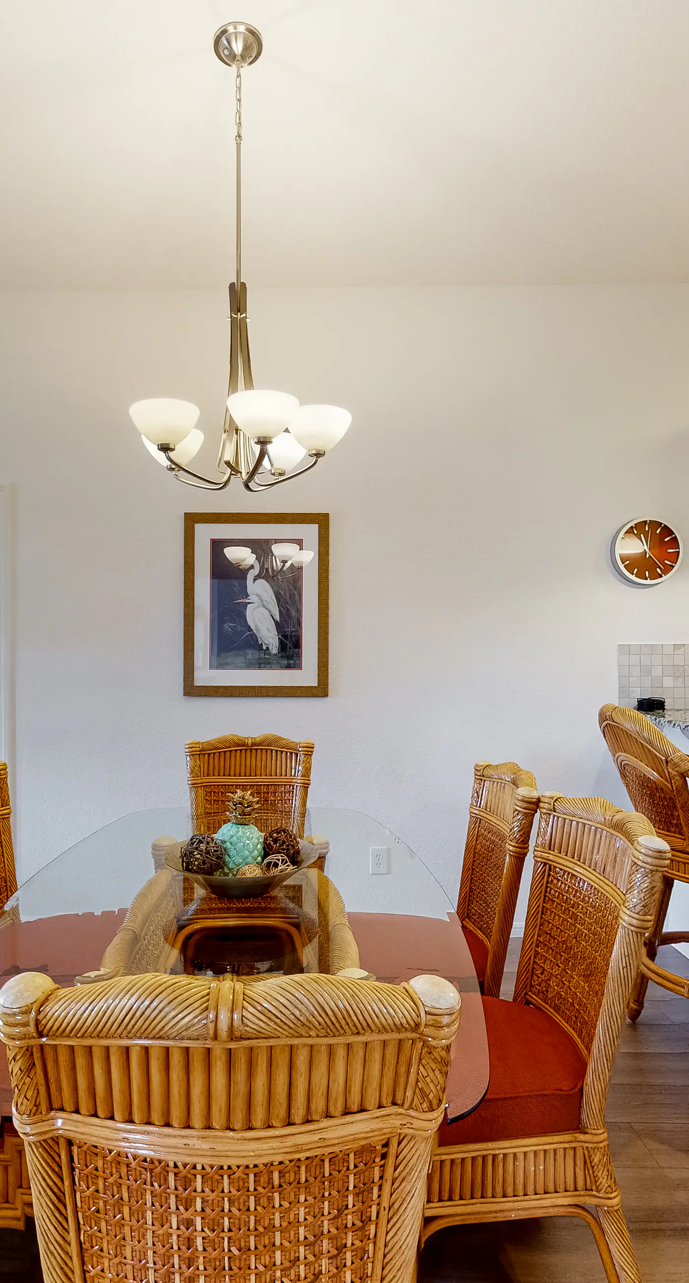 Exclusive lakeview condo, sleeps 8