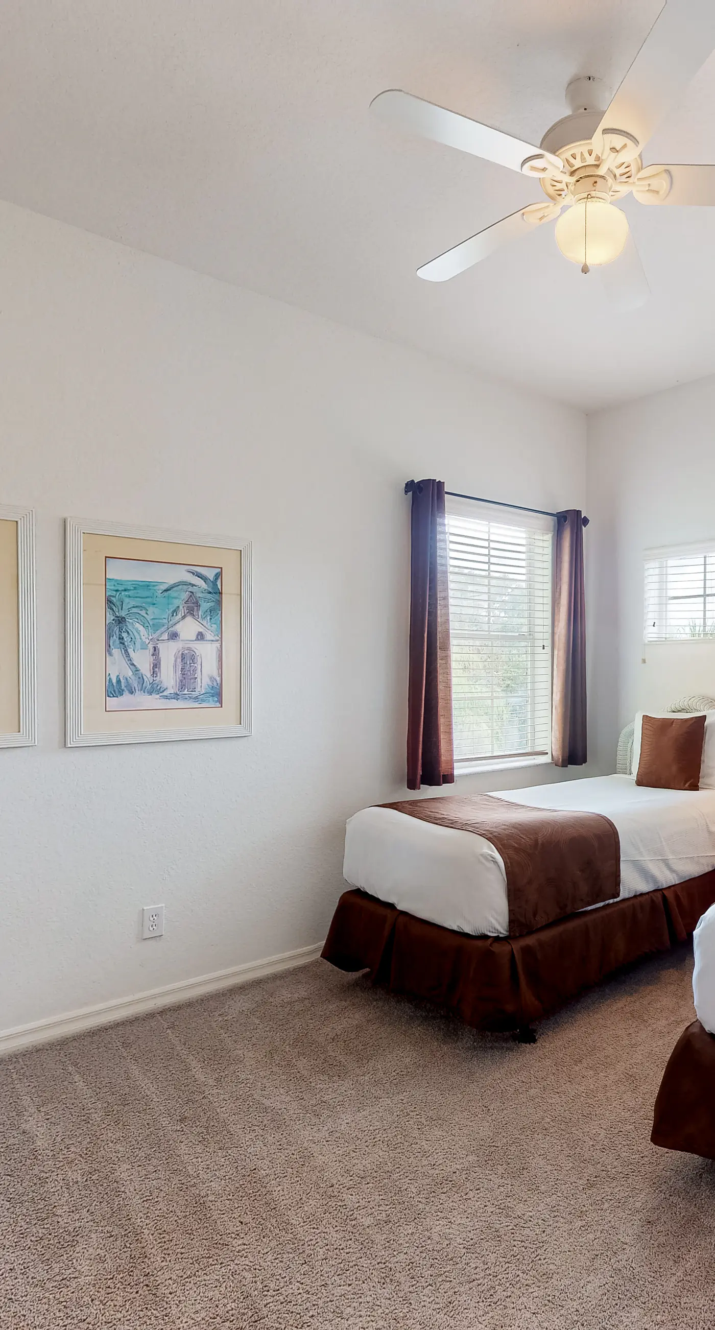 Exclusive lakeview condo, sleeps 8