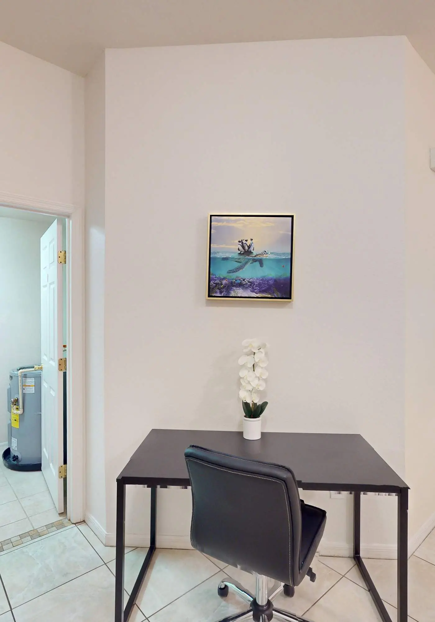First floor condo w/ tennis court, restaurant, pools - near theme parks