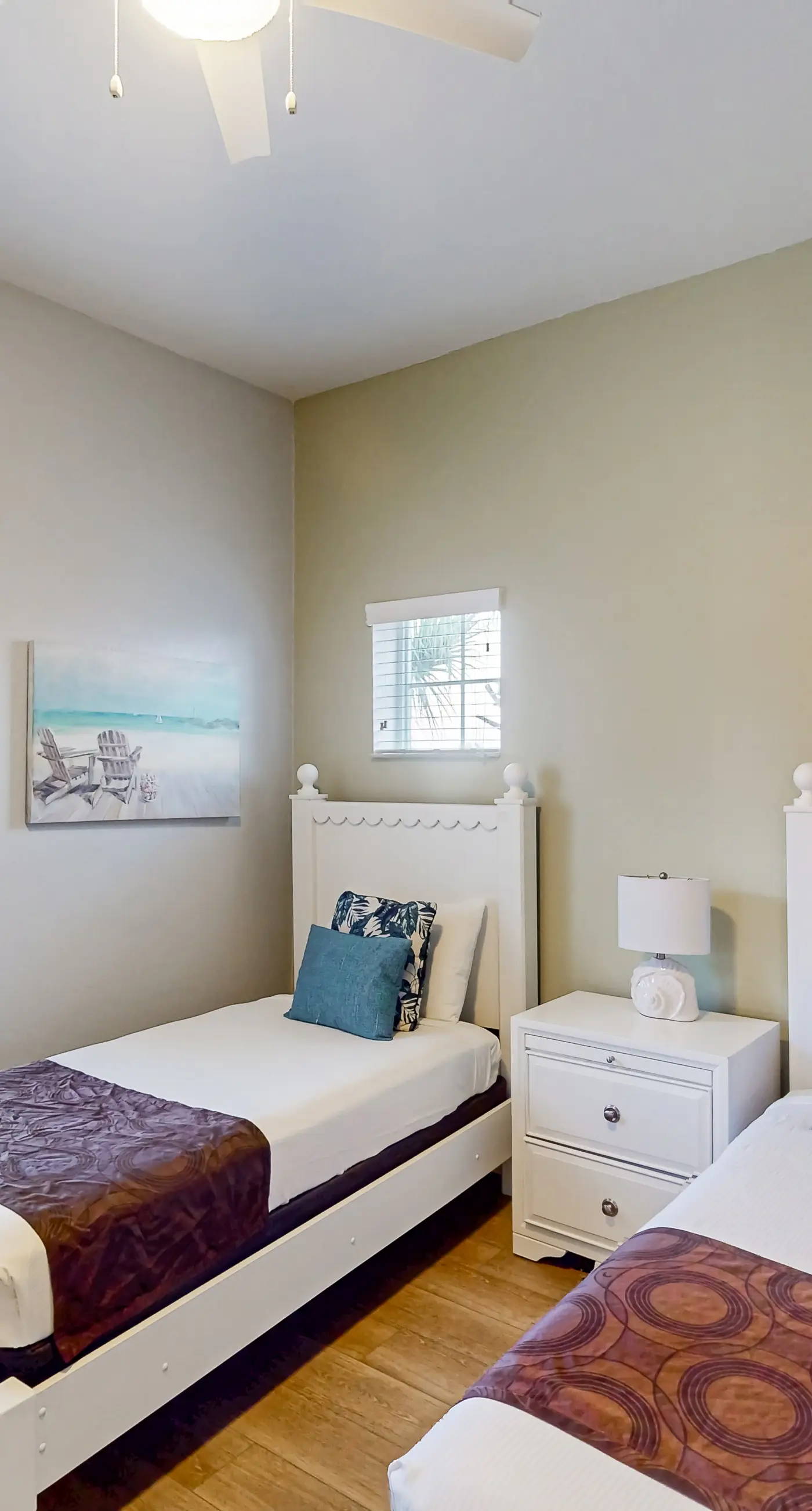 Exclusive lakeside villa, near Disney