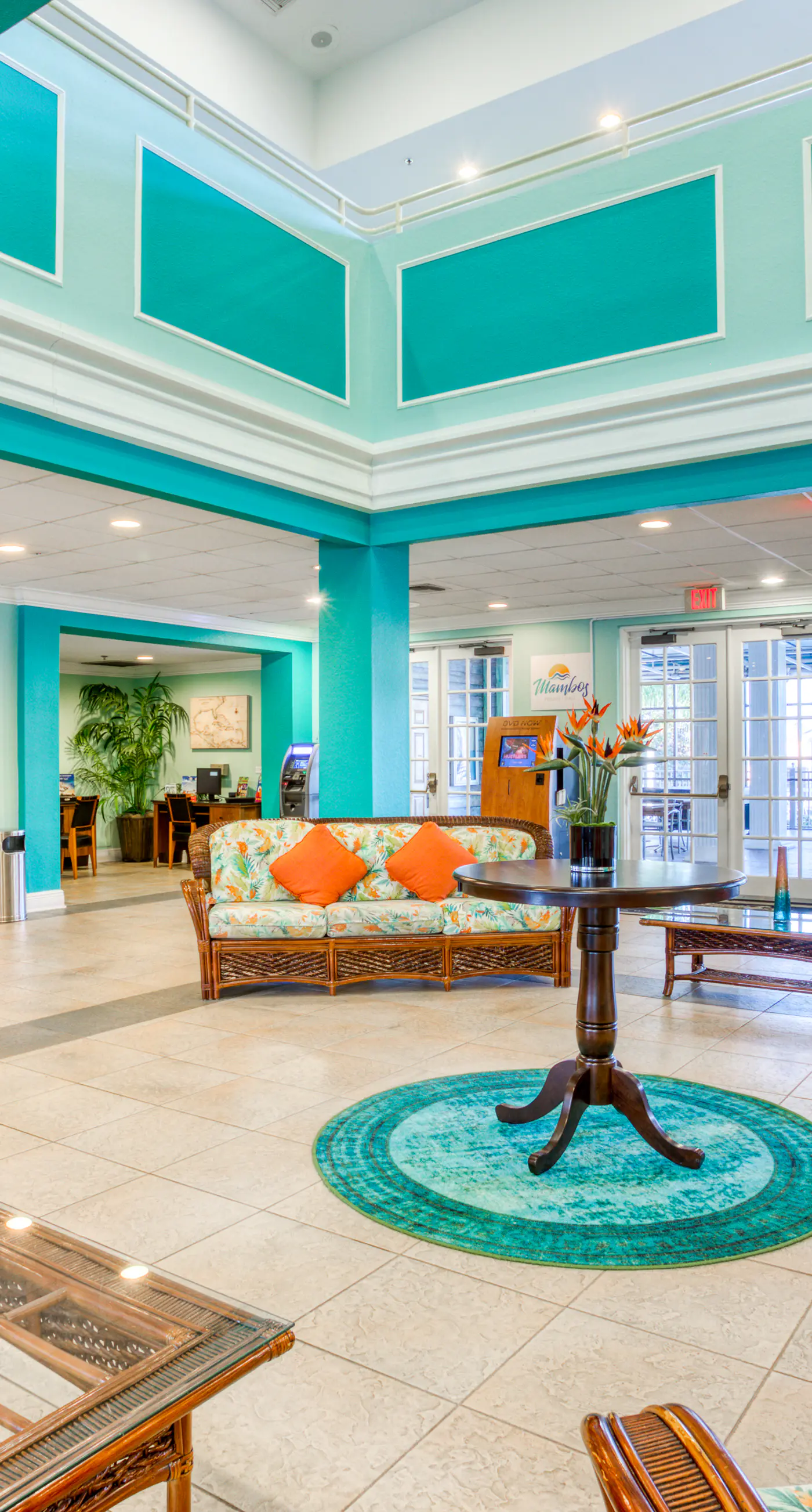 Exclusive lakeside villa, near Disney