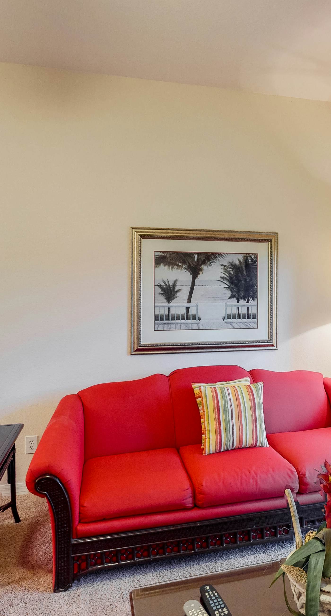 Second-Floor Condo Near Theme Parks w/ Balcony, Restaurant, Shared Pools, Sauna