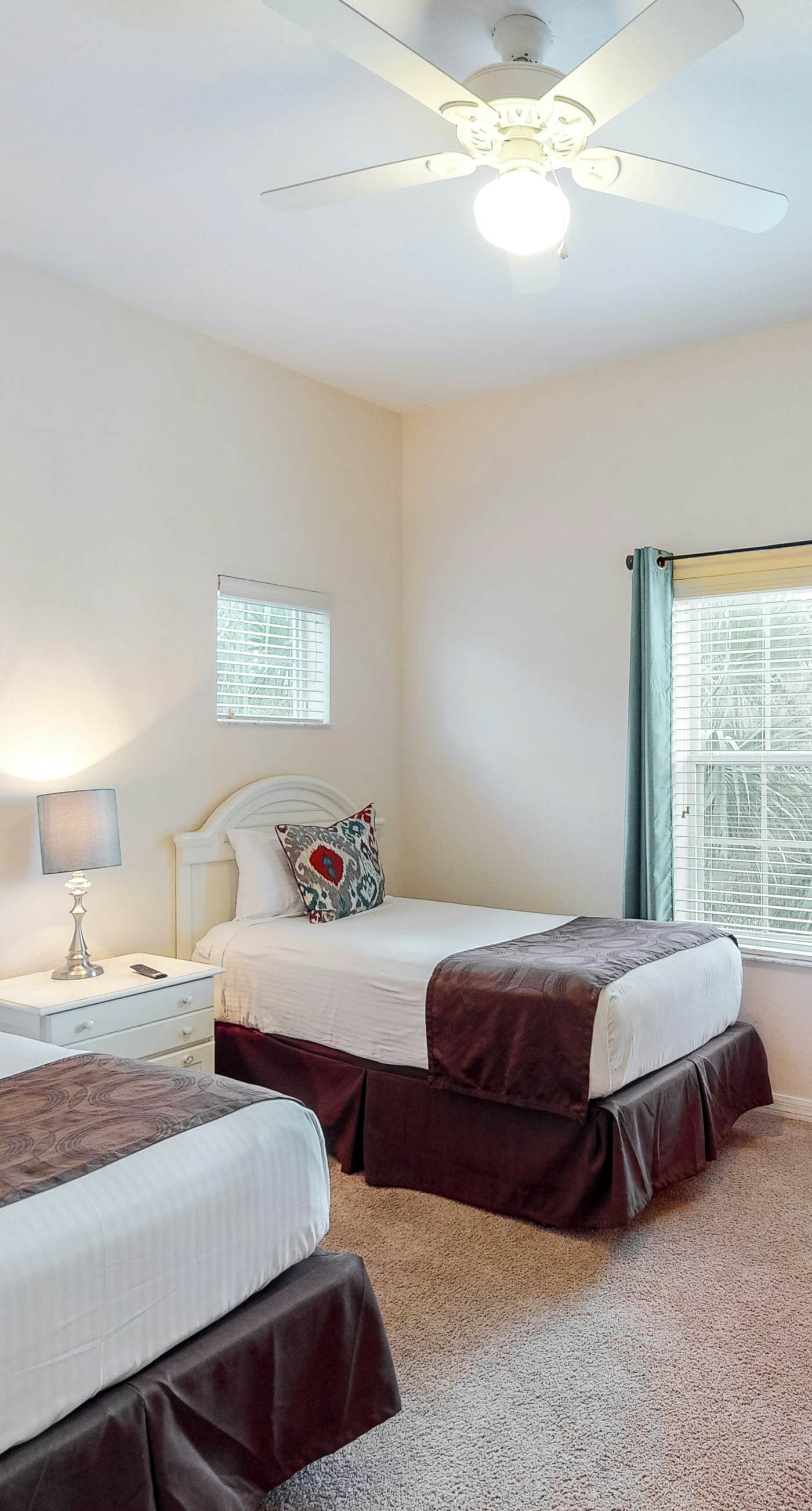 Second-Floor Condo Near Theme Parks w/ Balcony, Restaurant, Shared Pools, Sauna