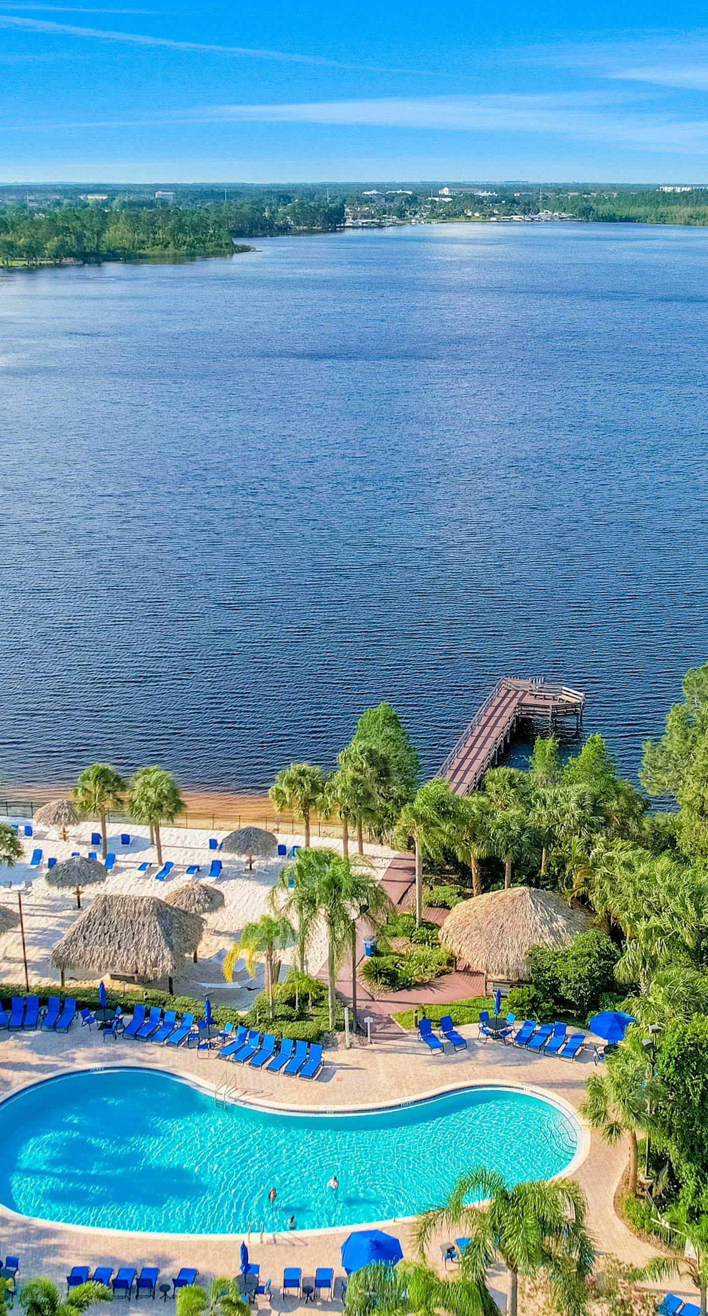 Second-Floor Condo Near Theme Parks w/ Balcony, Restaurant, Shared Pools, Sauna