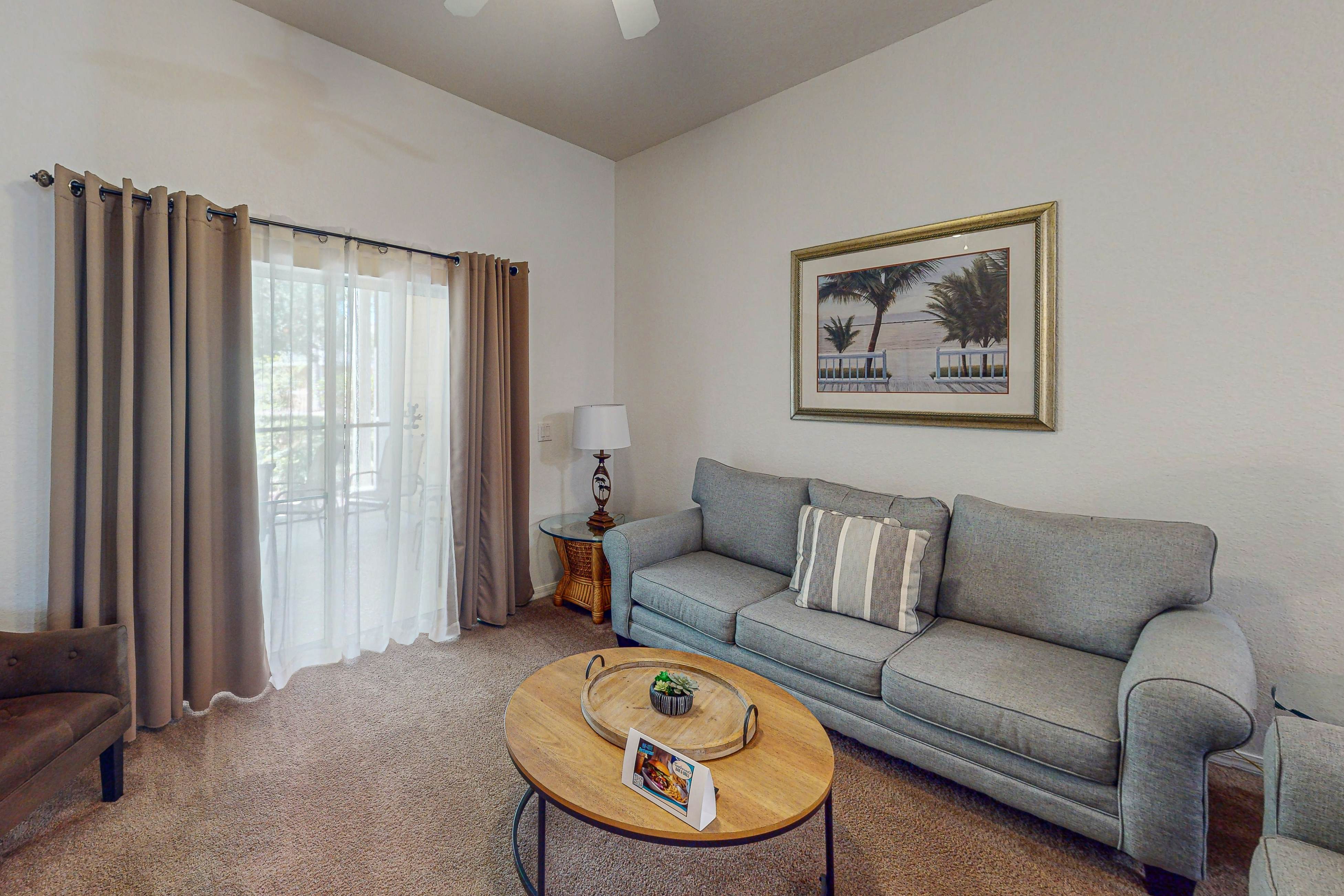 1st-floor condo near theme parks, basketball court, pools, & tennis court