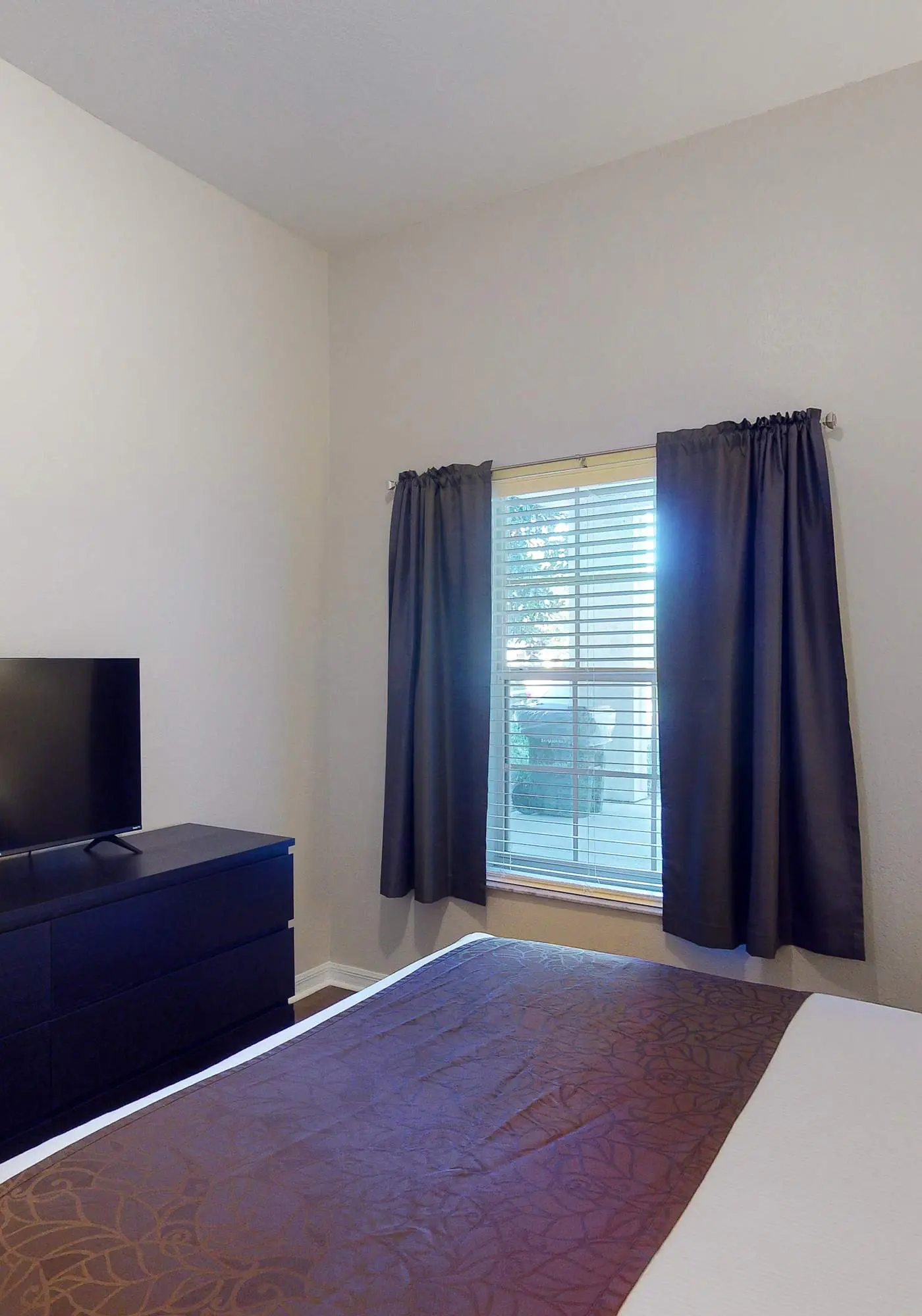 Ground-Floor Condo near Theme Parks w/Shared Pools, Hot Tub, Gym, Sport Courts