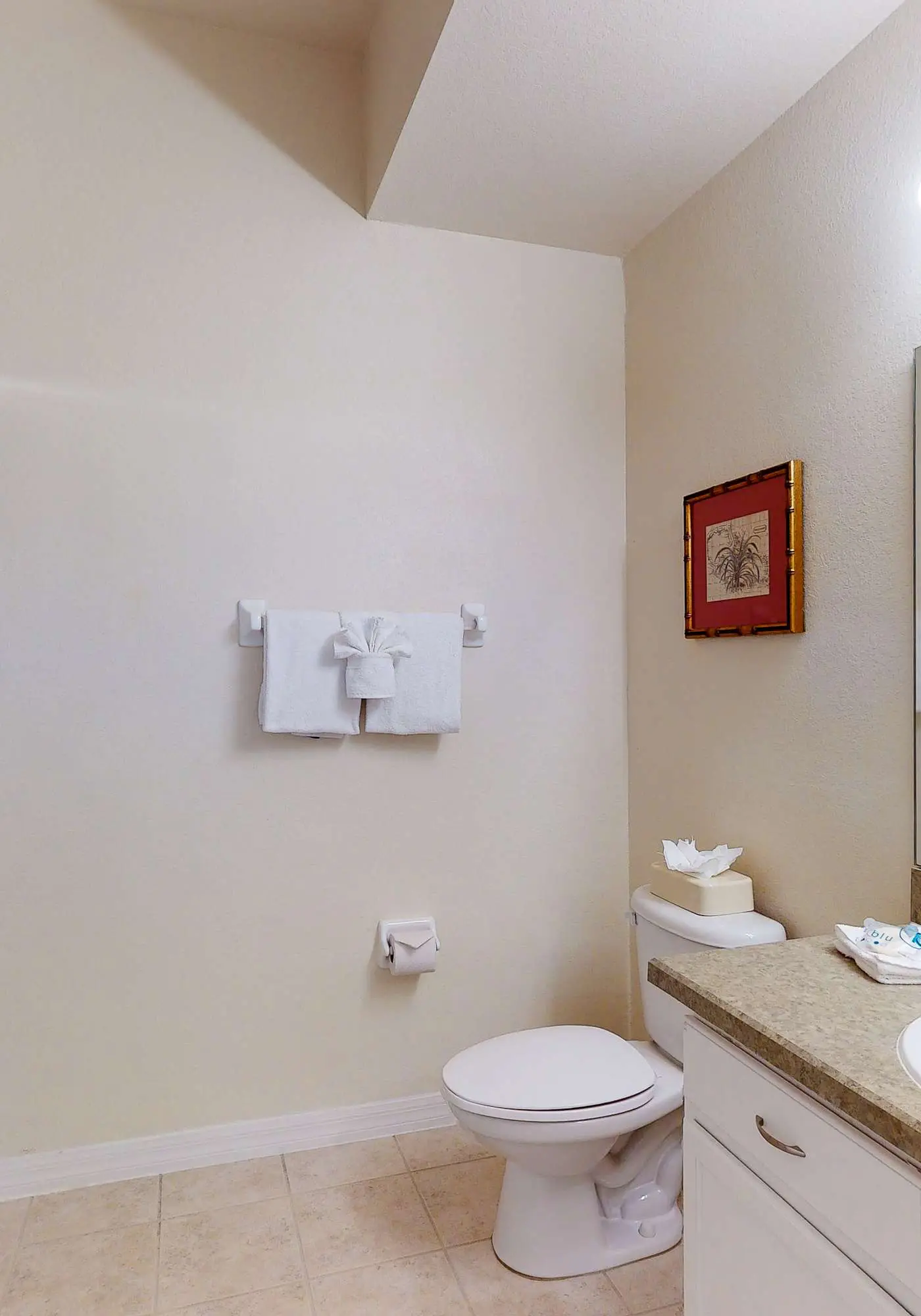 Ground-Floor Condo near Theme Parks w/Shared Pools, Hot Tub, Gym, Sport Courts