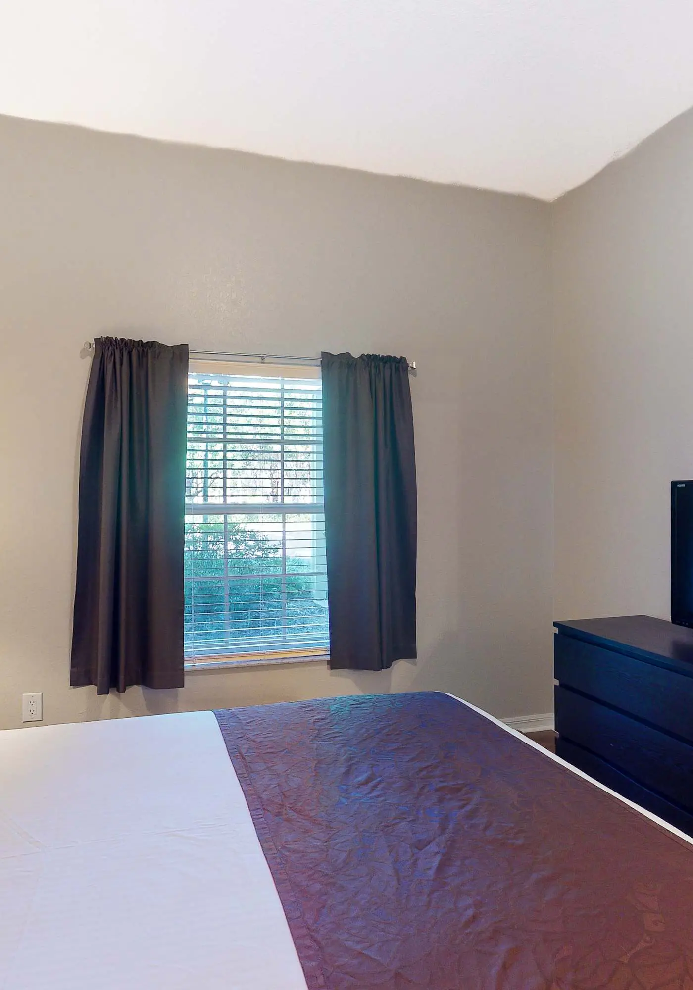 Ground-Floor Condo near Theme Parks w/Shared Pools, Hot Tub, Gym, Sport Courts