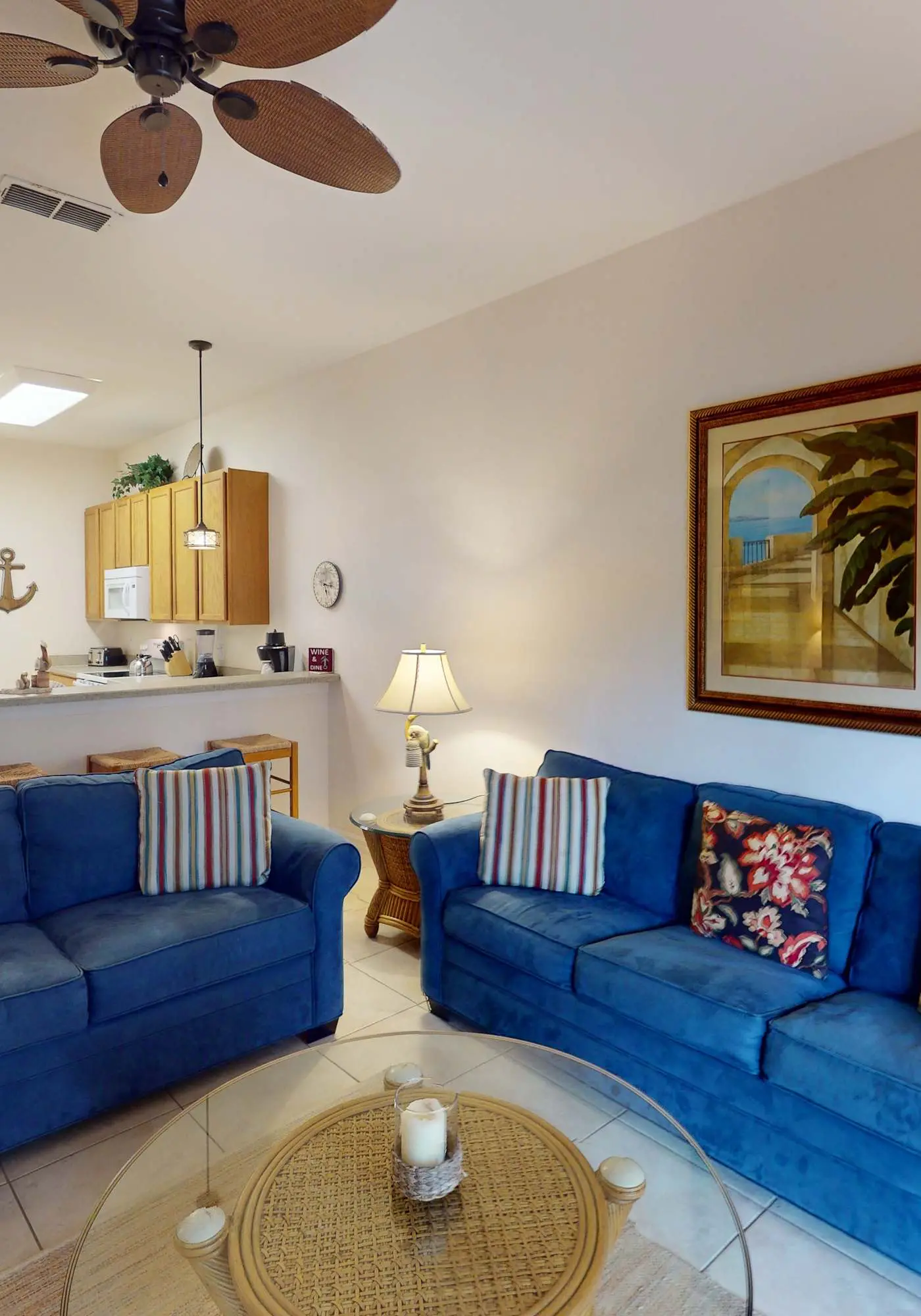 1st floor condo near theme parks, patio, tennis court, sauna