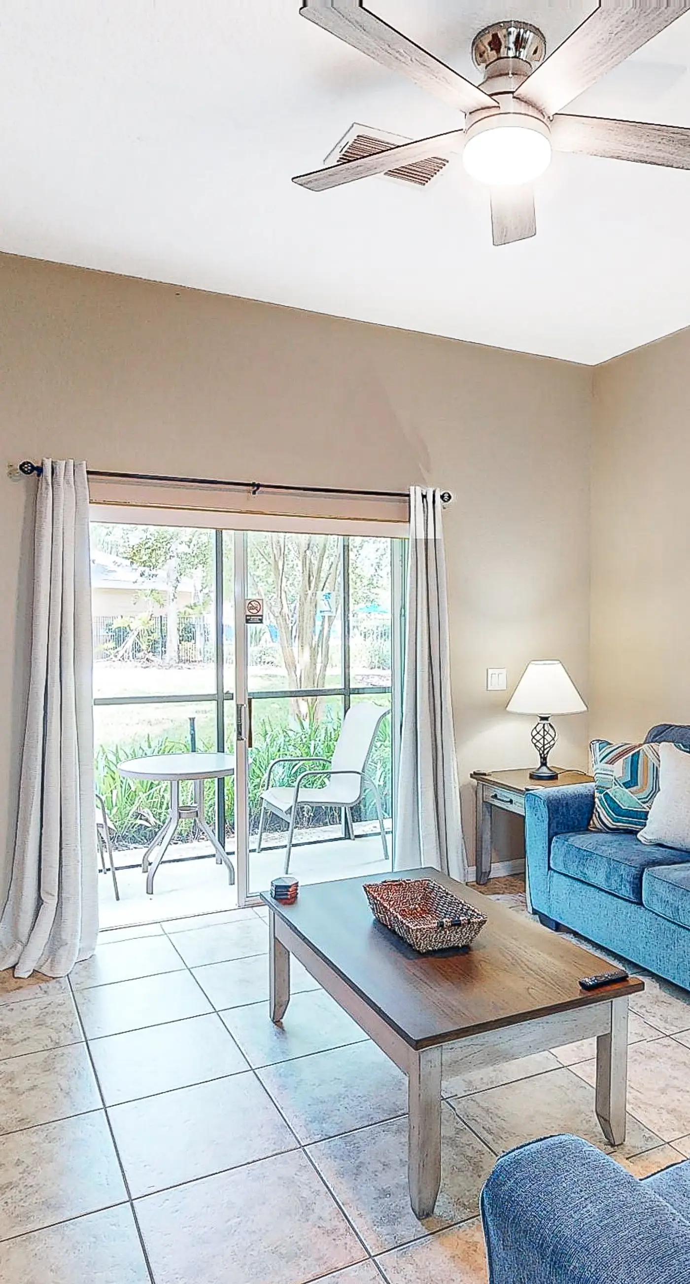 Bahama Bay Resort first-floor condo with pools & tennis court - near theme parks